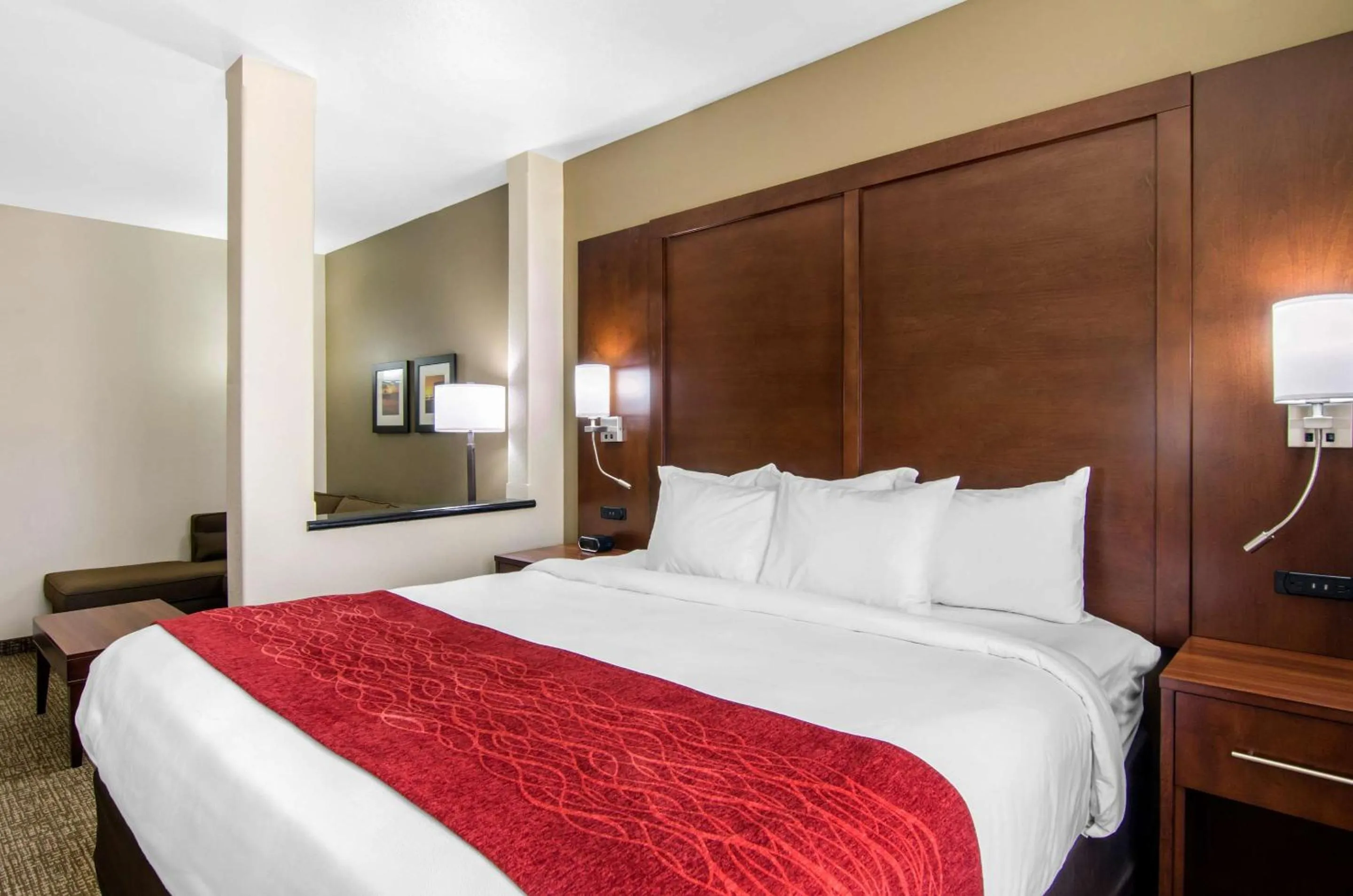 Bedroom in Comfort Inn & Suites Shawnee - Kansas City