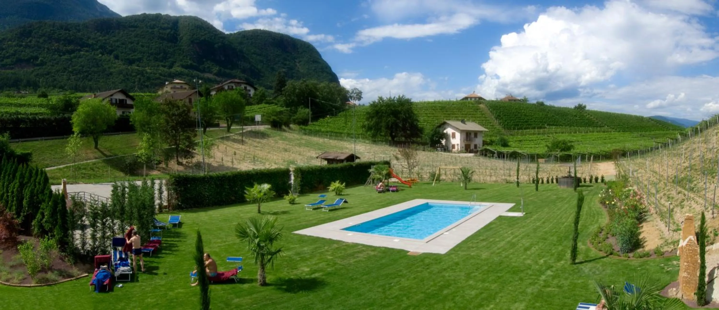 Swimming pool in Hotel Weingarten