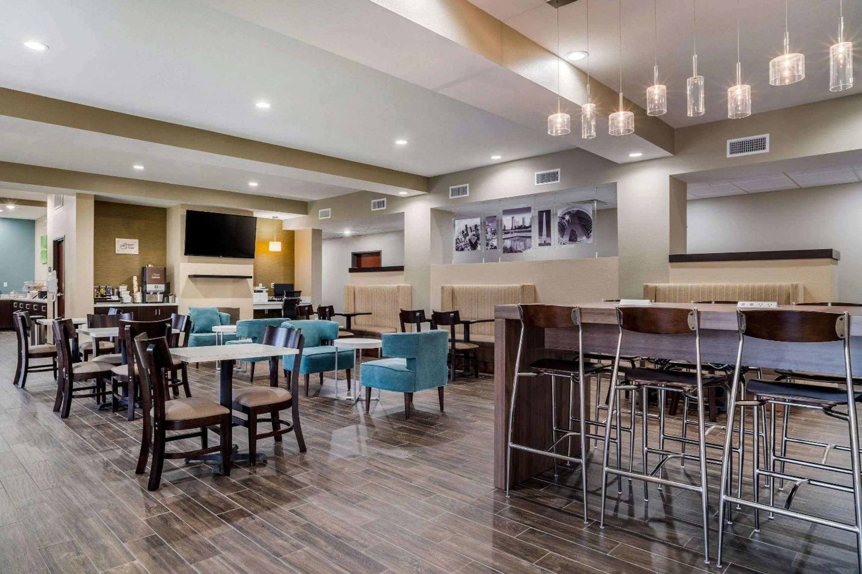 Restaurant/places to eat in Sleep Inn & Suites near Westchase