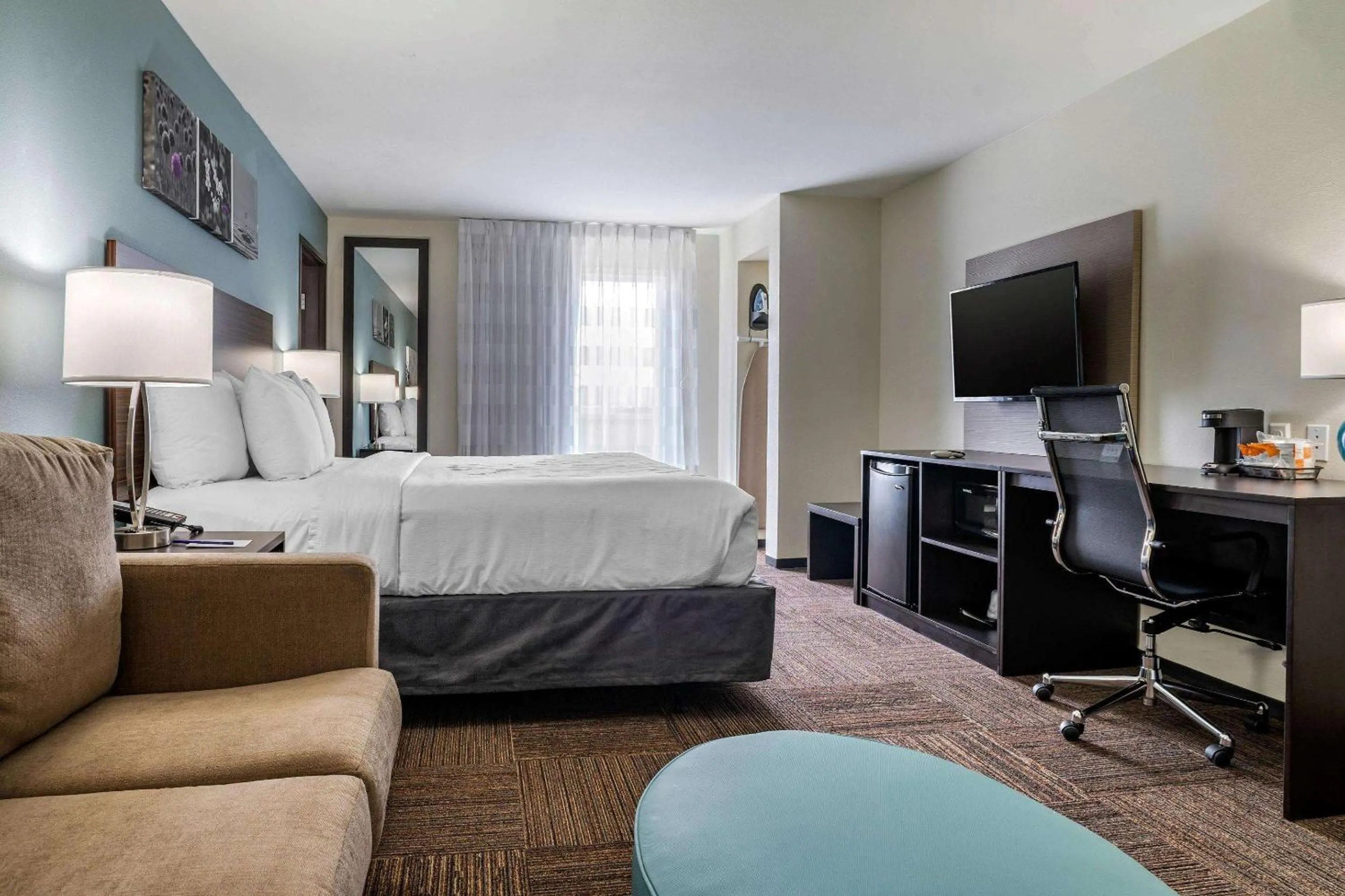 Photo of the whole room, Bed in Sleep Inn & Suites near Westchase