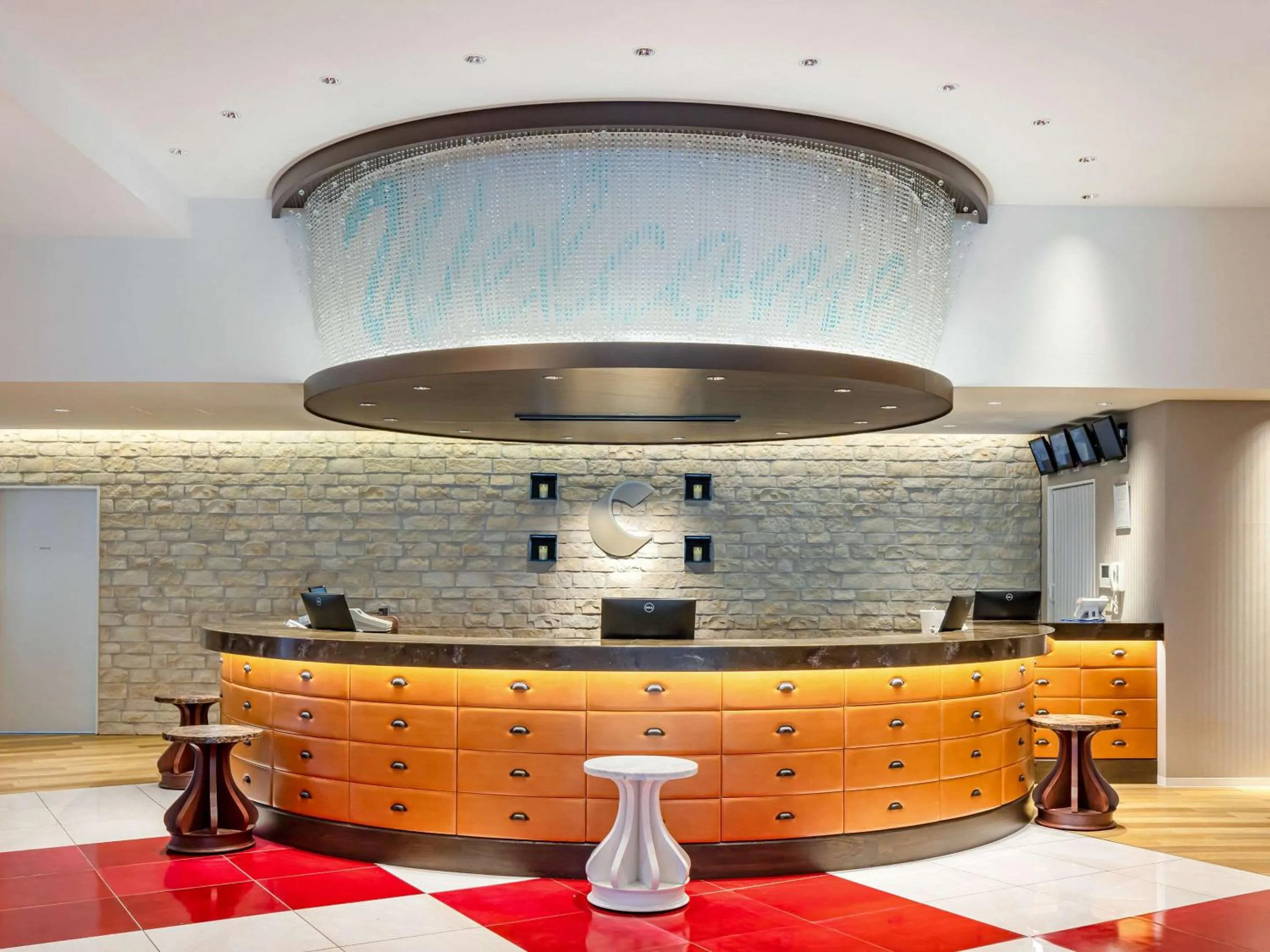 Lobby or reception in Comfort Suites Tokyo Bay