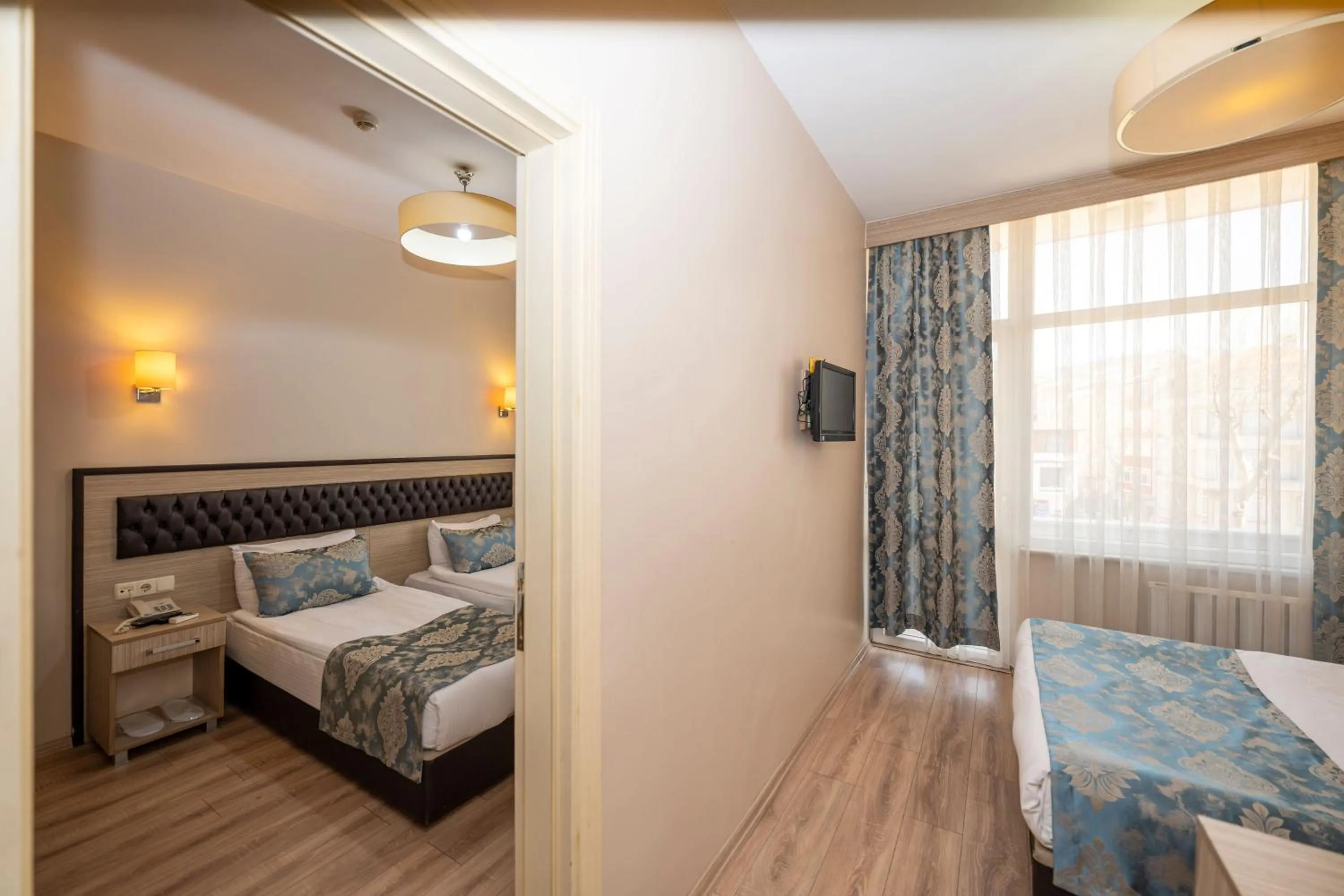 Photo of the whole room, Bed in Tugra Hotel