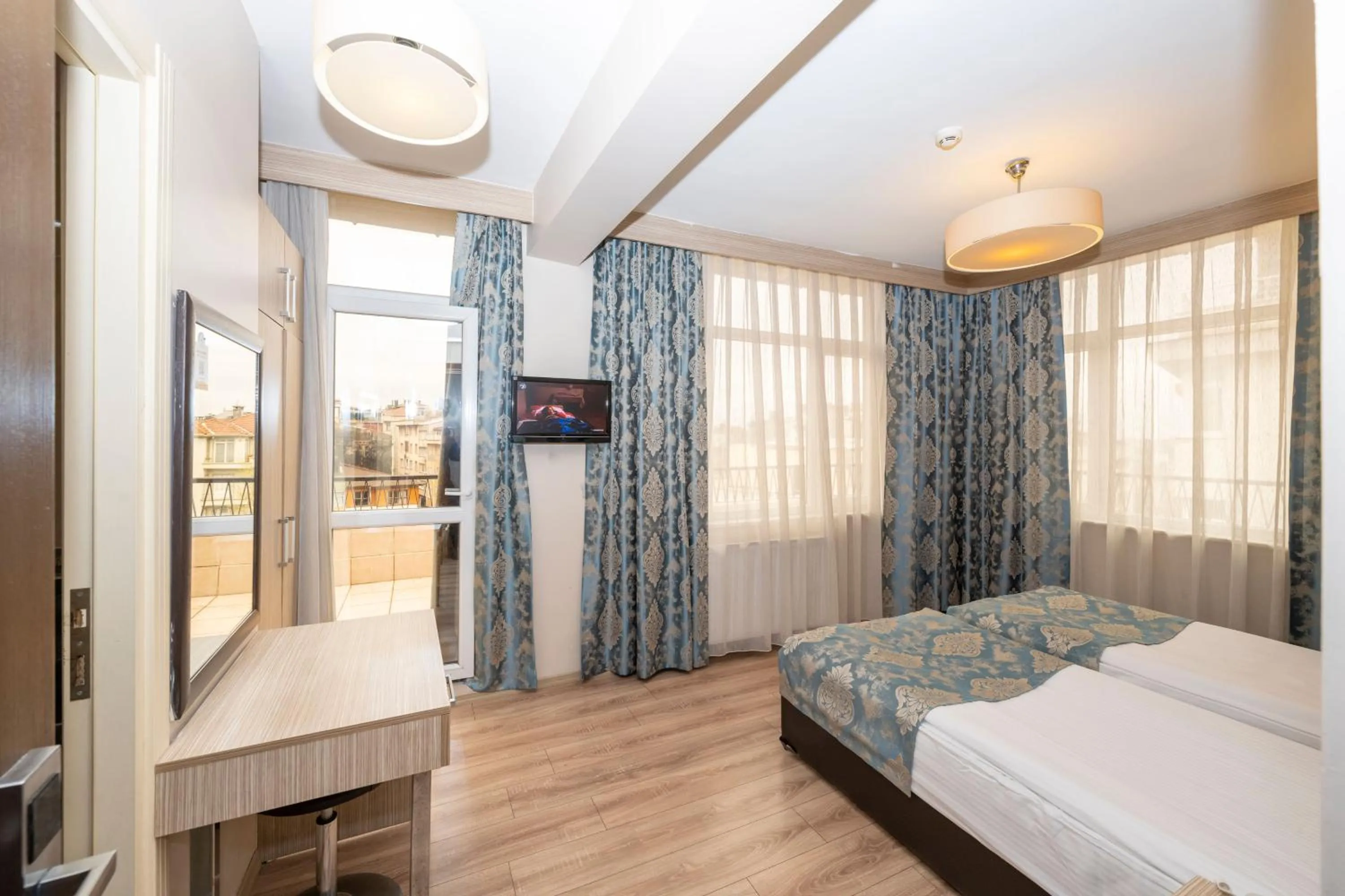 Photo of the whole room, Bed in Tugra Hotel