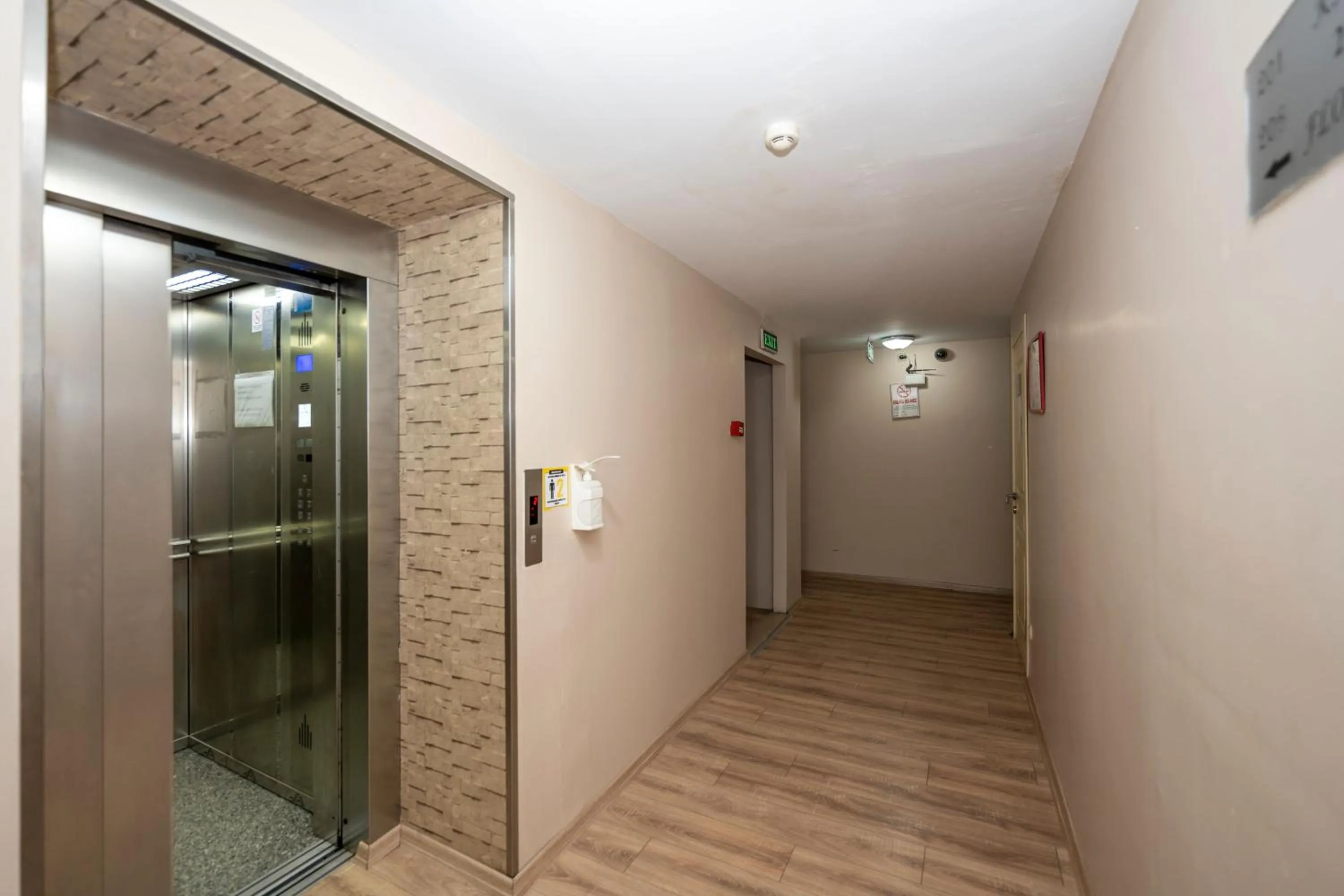 elevator in Tugra Hotel