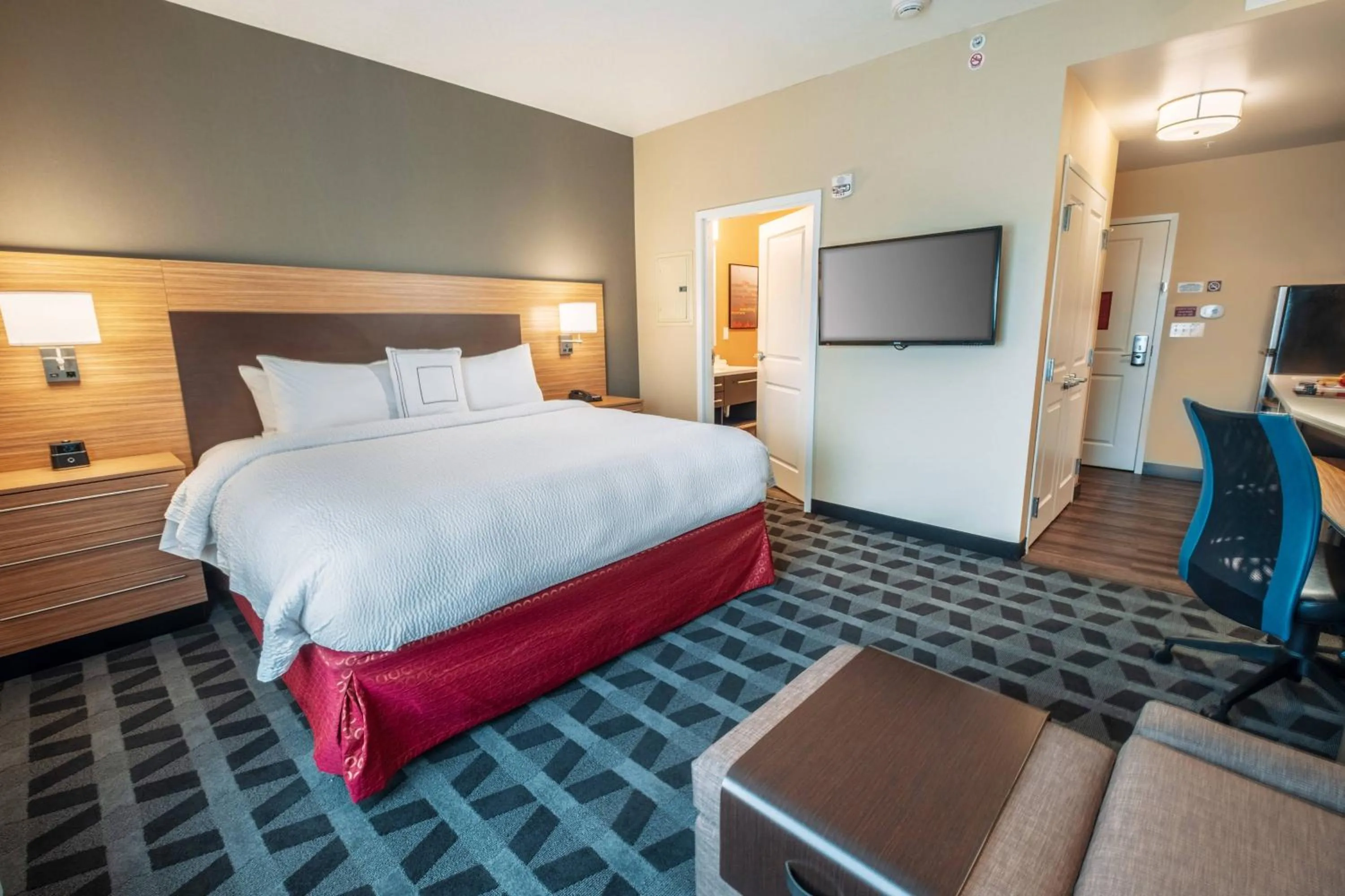 Bedroom, Bed in TownePlace Suites by Marriott Toledo Oregon