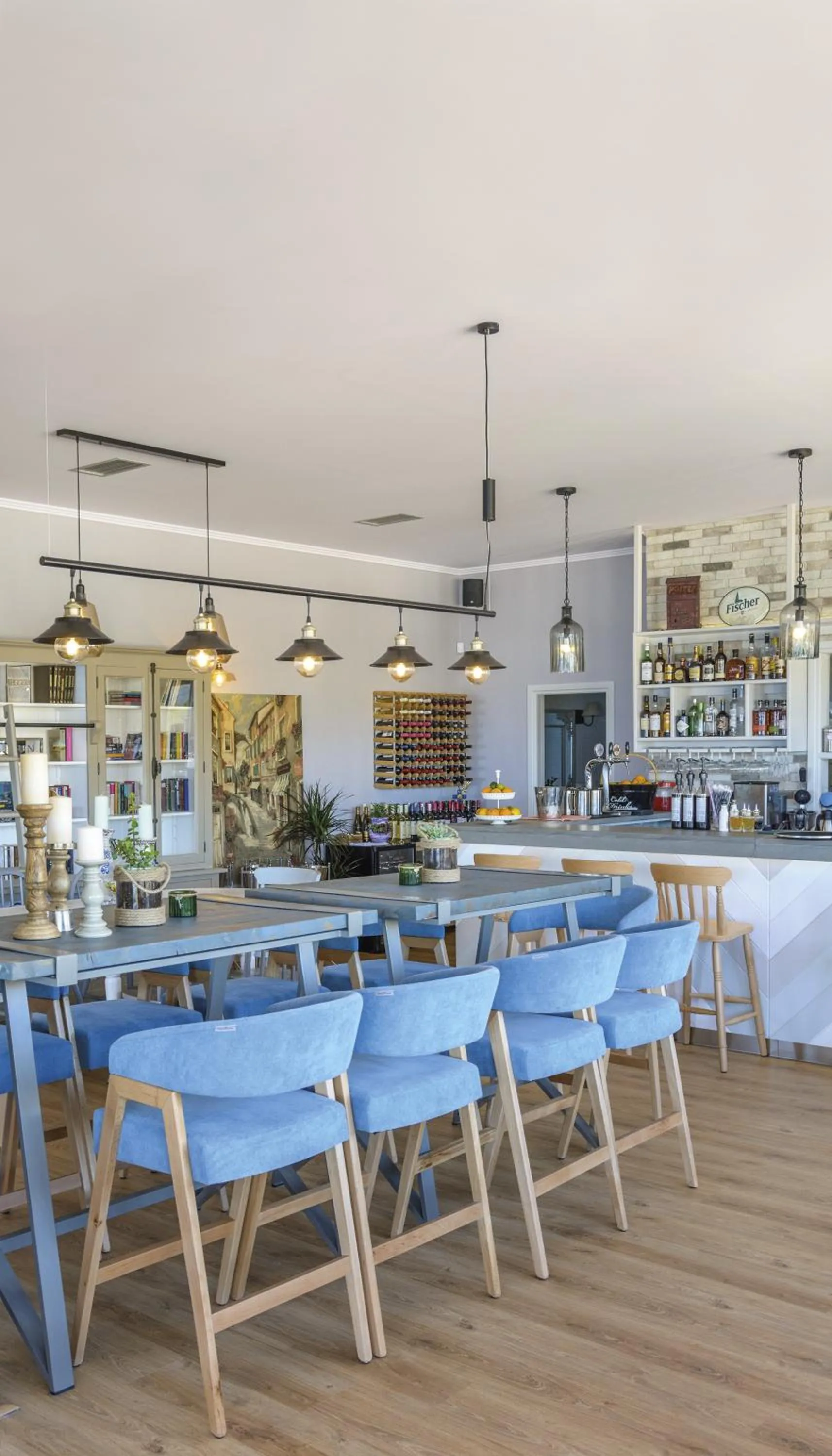 Restaurant/places to eat in Sun Village Hotel Apartments