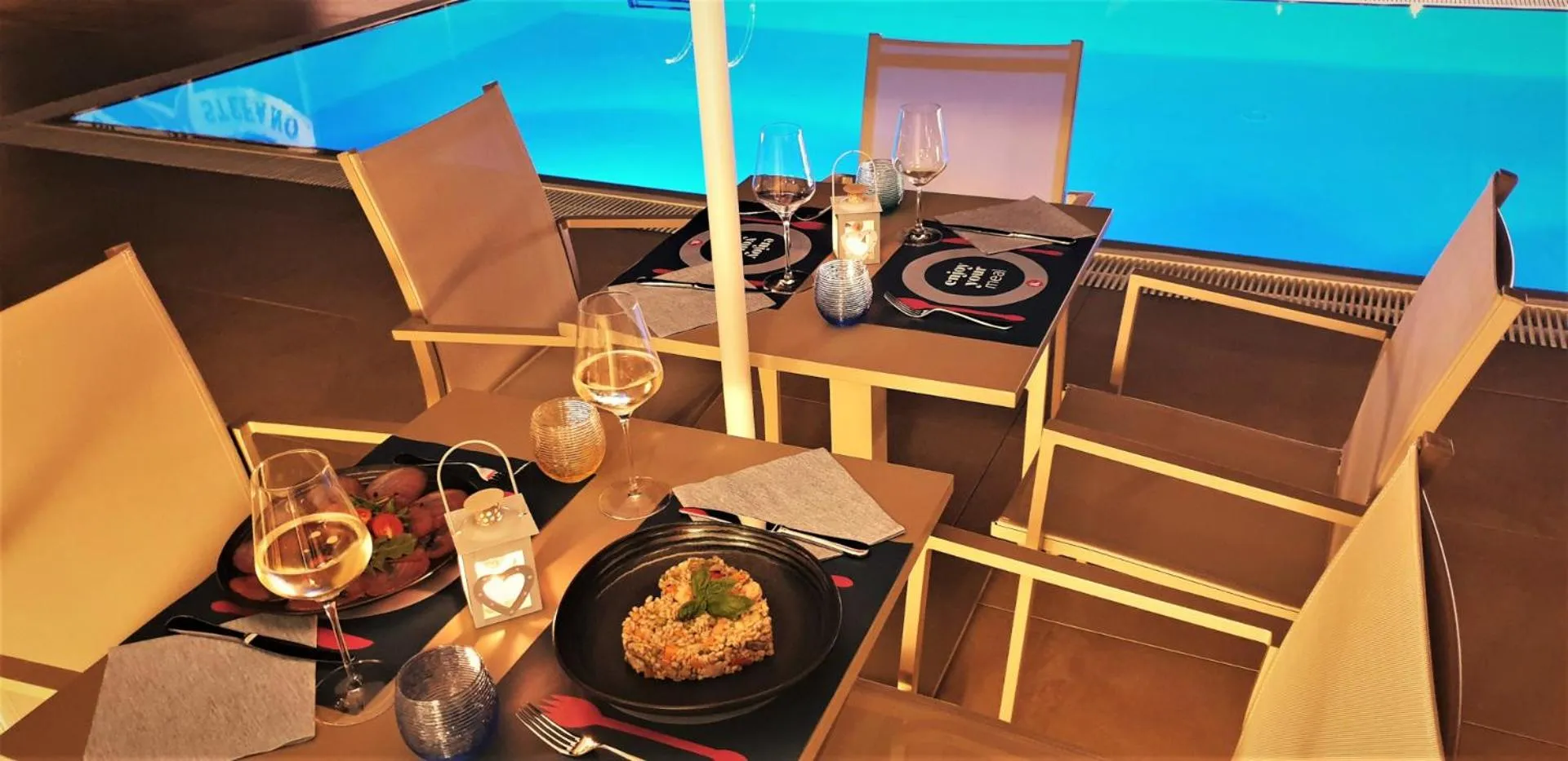 Food and drinks in You & Me Beach Hotel