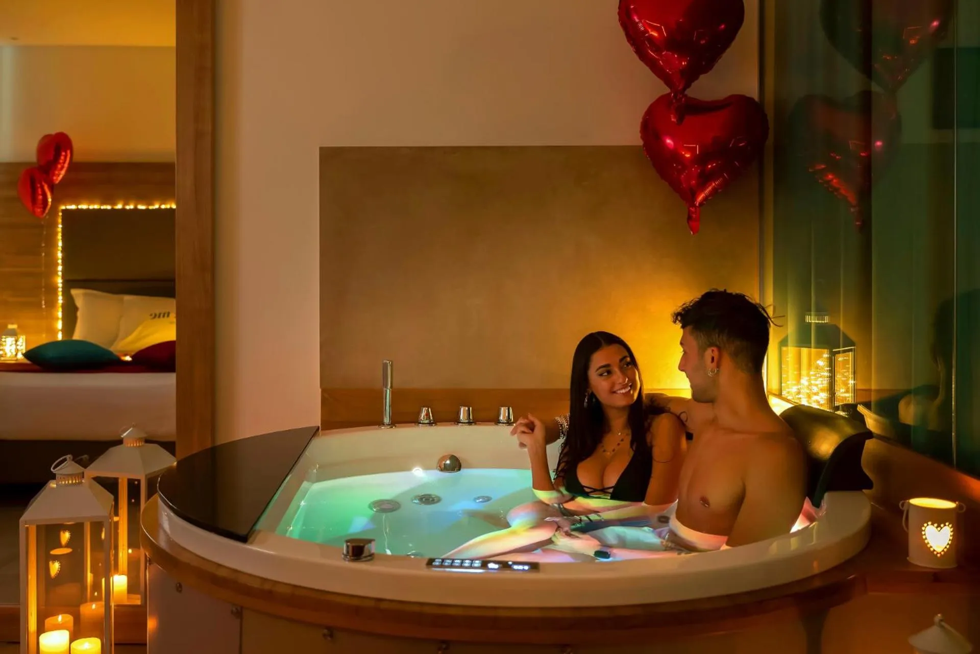 Hot Tub in You & Me Beach Hotel