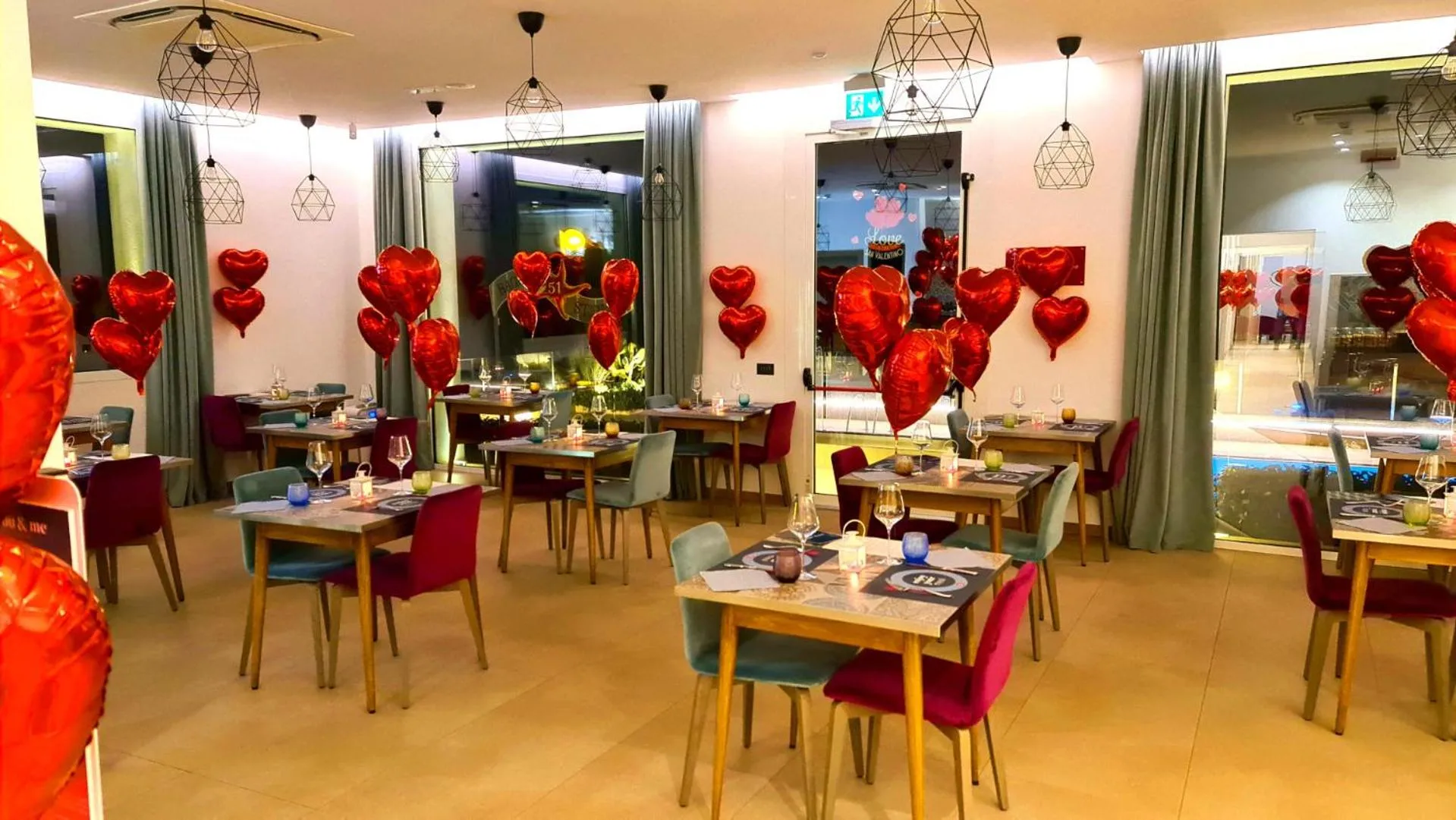 Restaurant/places to eat in You & Me Beach Hotel