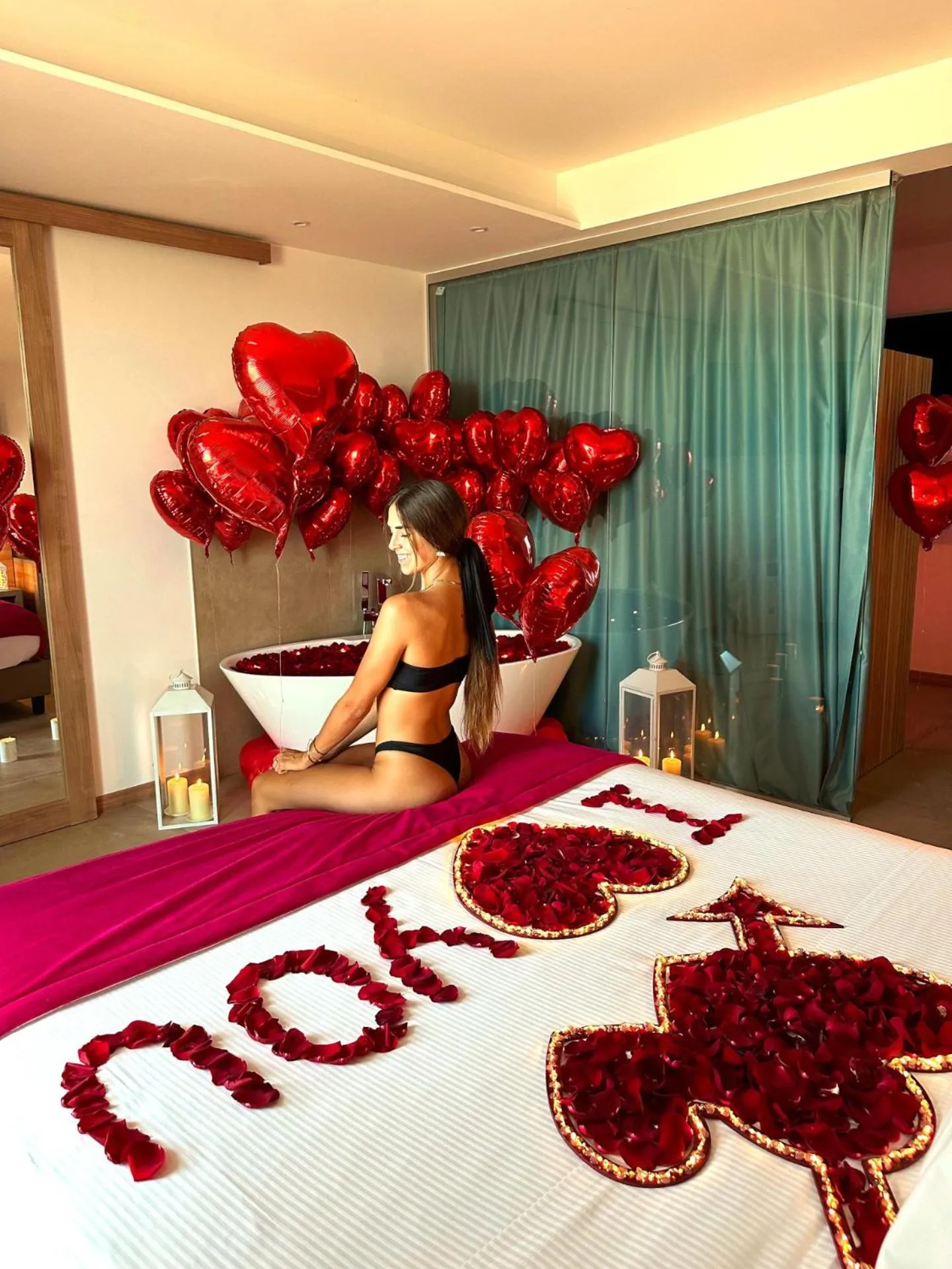 Photo of the whole room in You & Me Beach Hotel