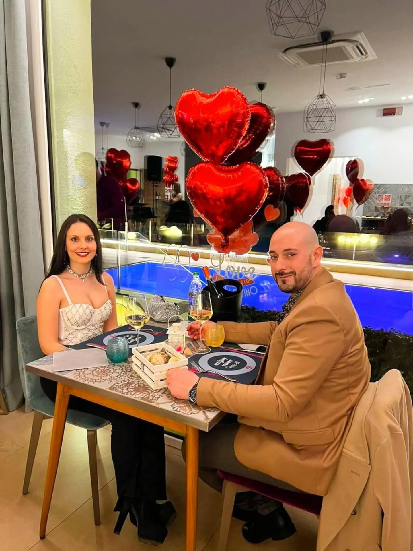 Restaurant/places to eat in You & Me Beach Hotel