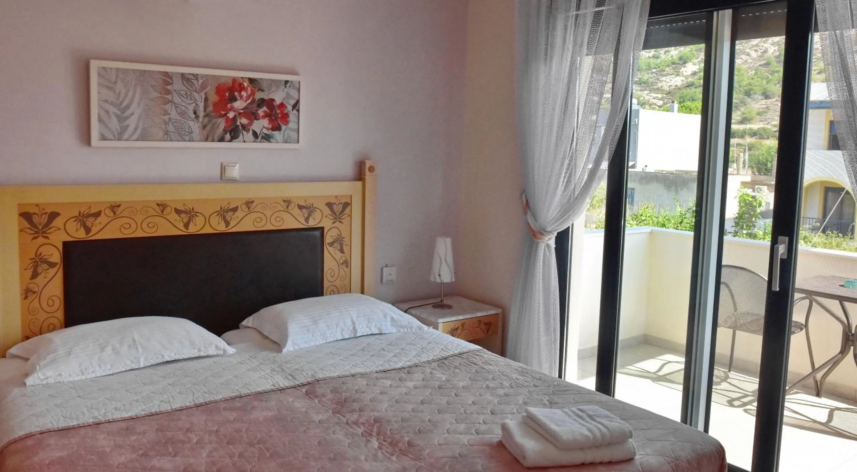 Bed in Emporios Bay Hotel Chios