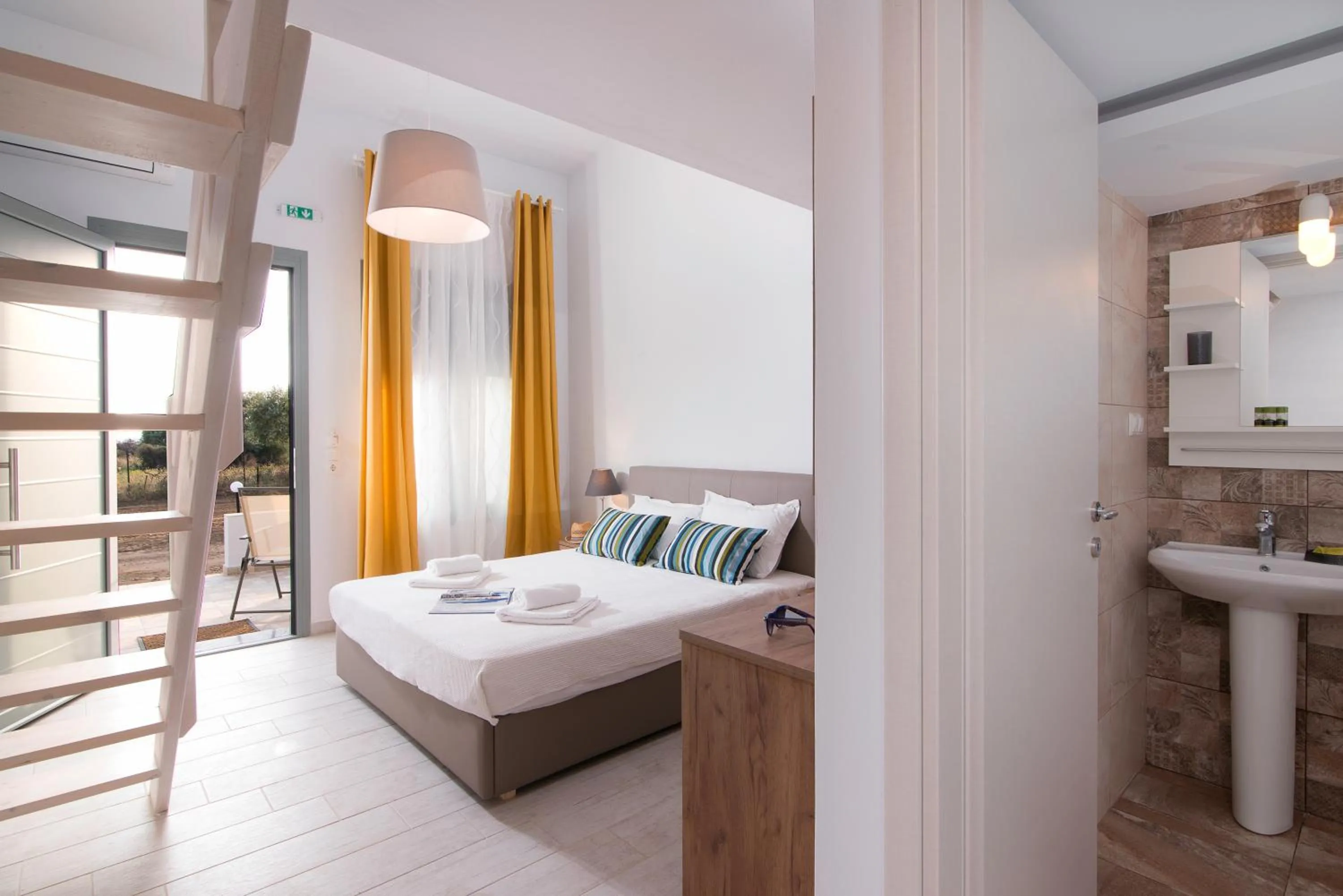 Bathroom, Bed in Terra di Olive Thassos