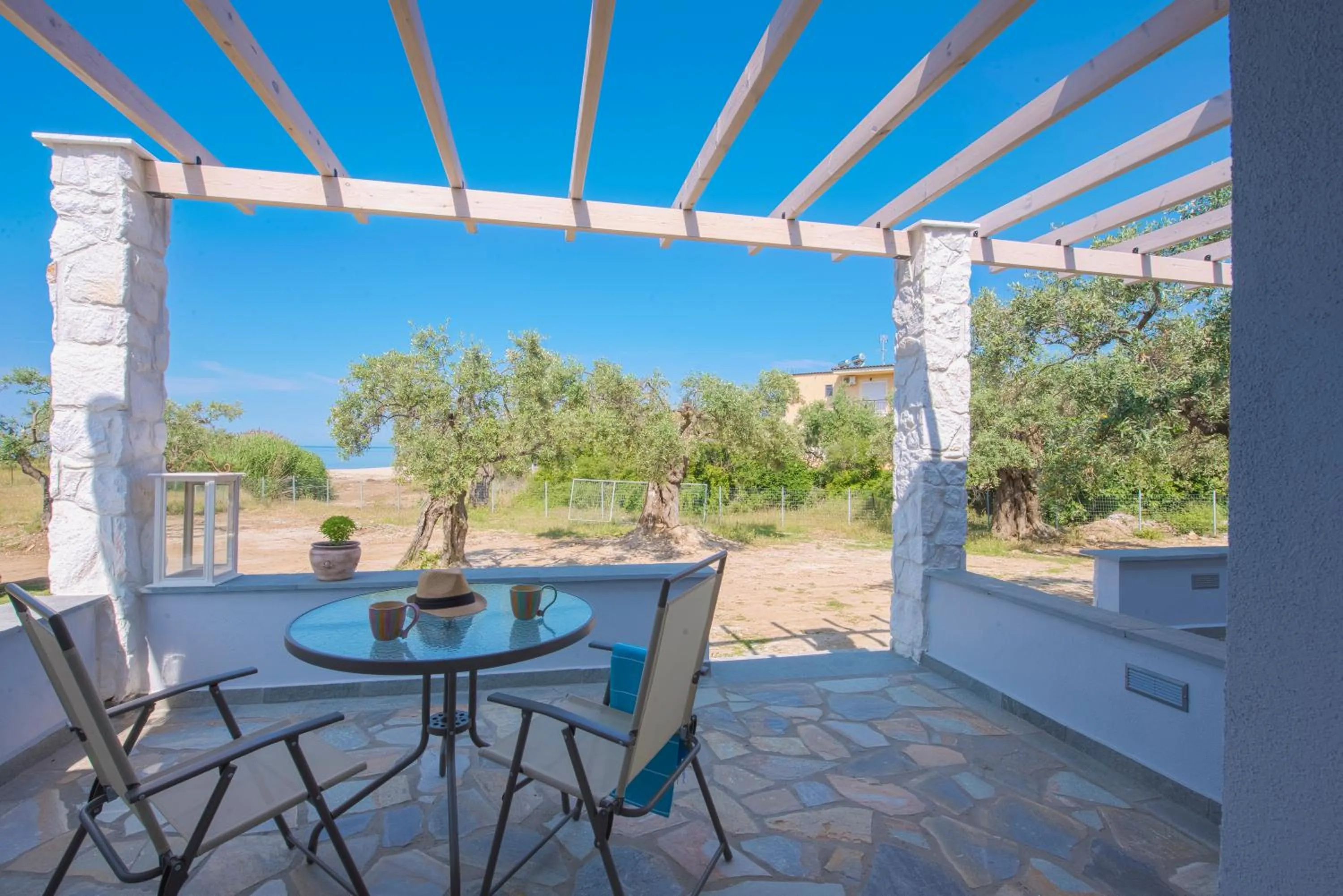 Patio in Terra di Olive Thassos