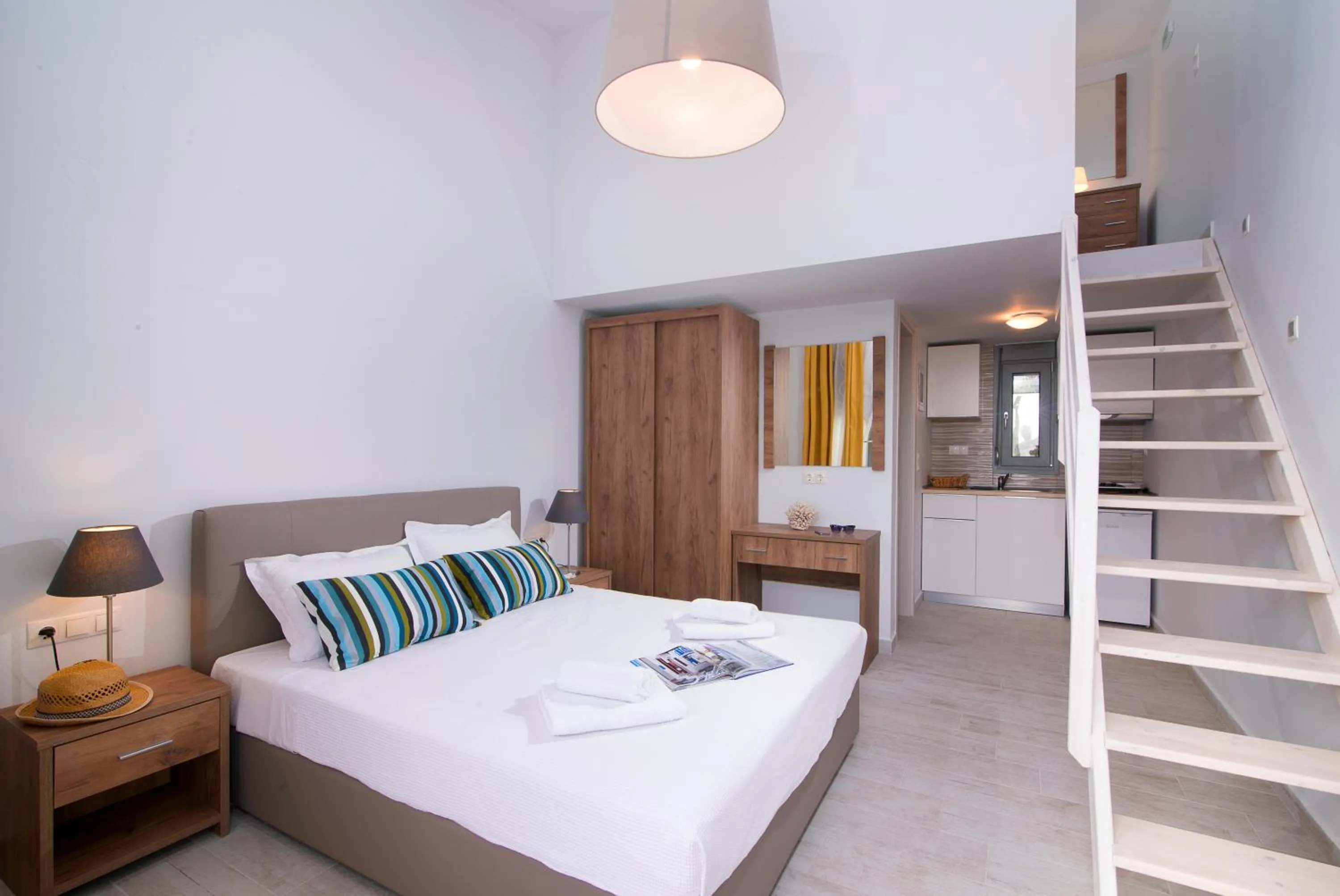 Photo of the whole room, Bed in Terra di Olive Thassos