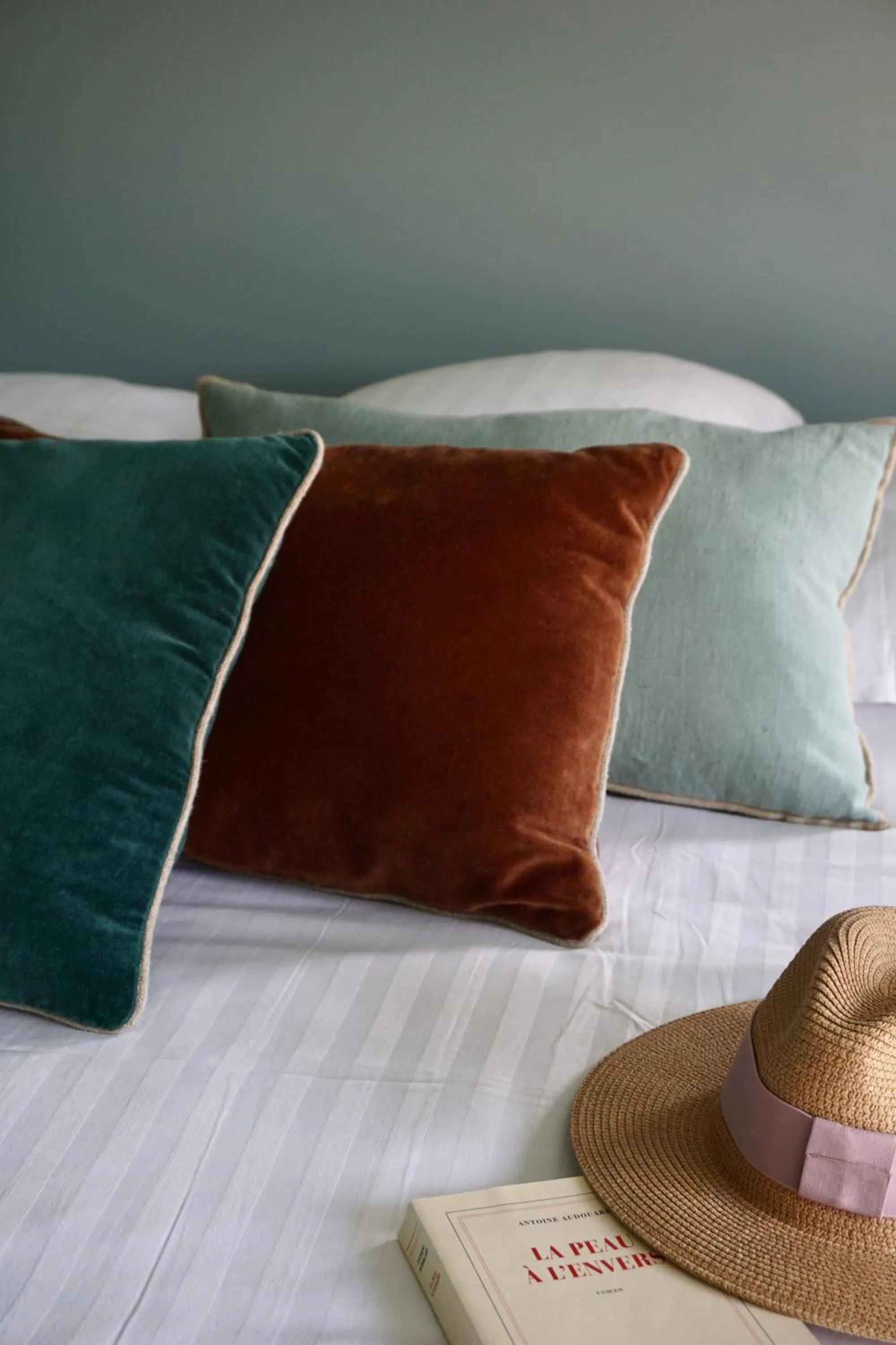 Bed in Hôtel Les Bains