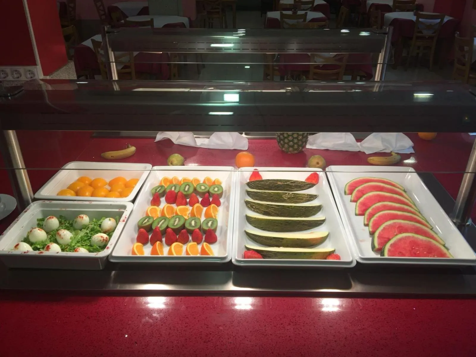 Buffet breakfast in Apartamentos Atlántico Resort