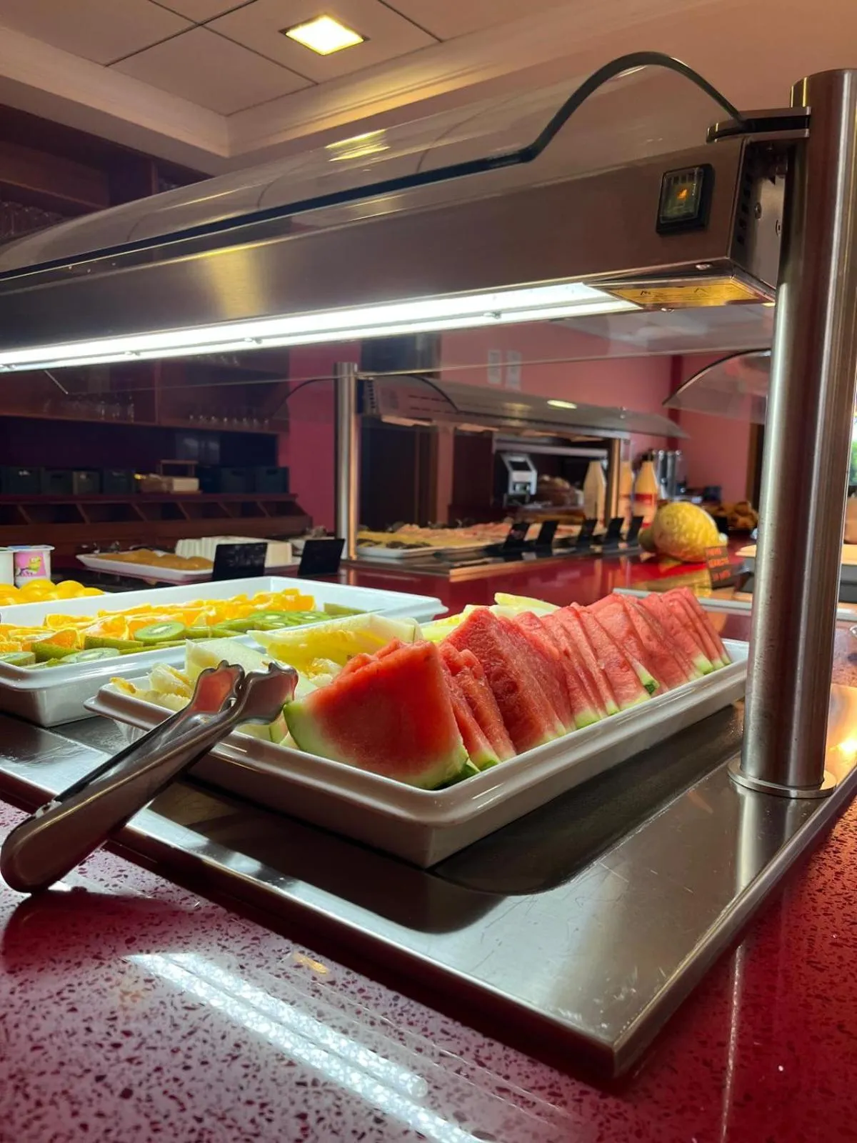 Buffet breakfast in Apartamentos Atlántico Resort