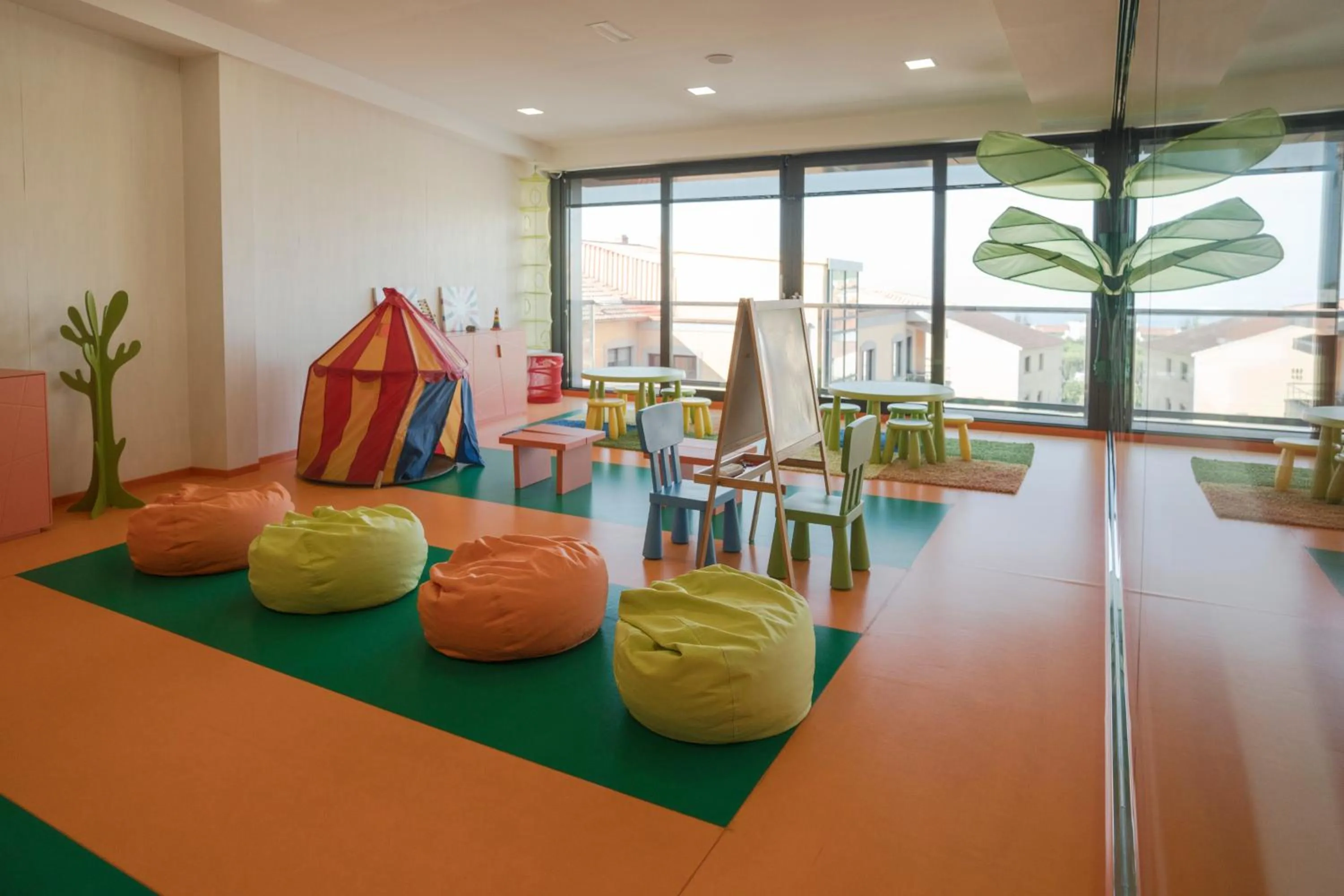 Game Room in Apartamentos Atlántico Resort