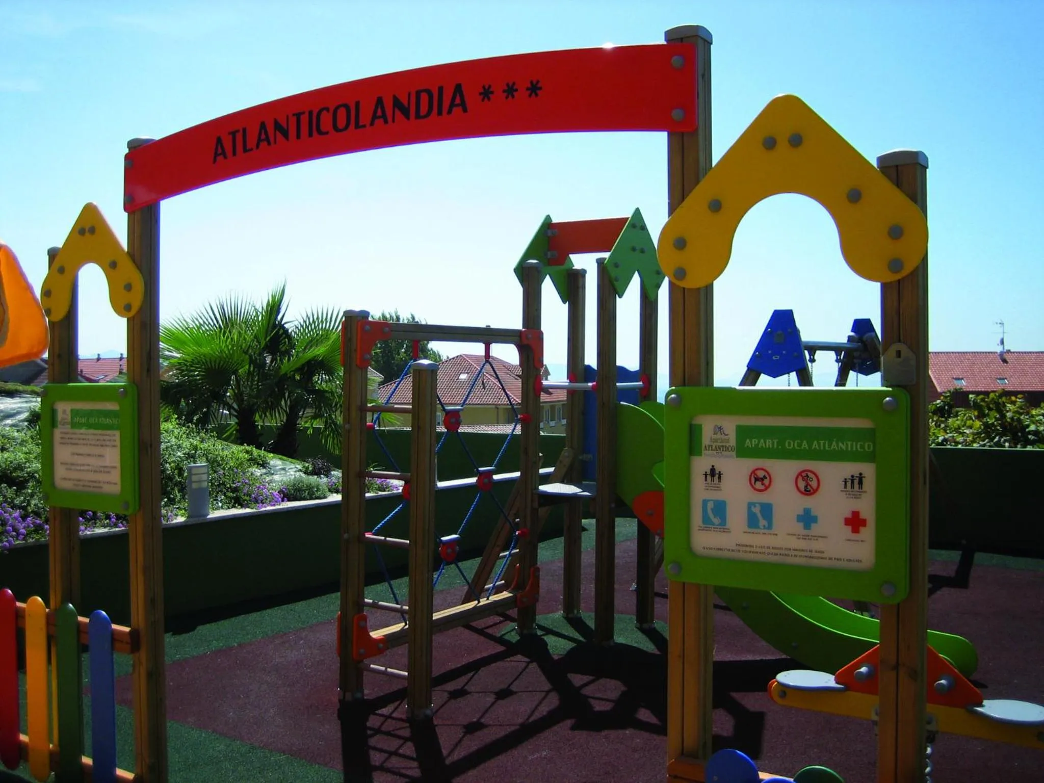 Children play ground in Apartamentos Atlántico Resort