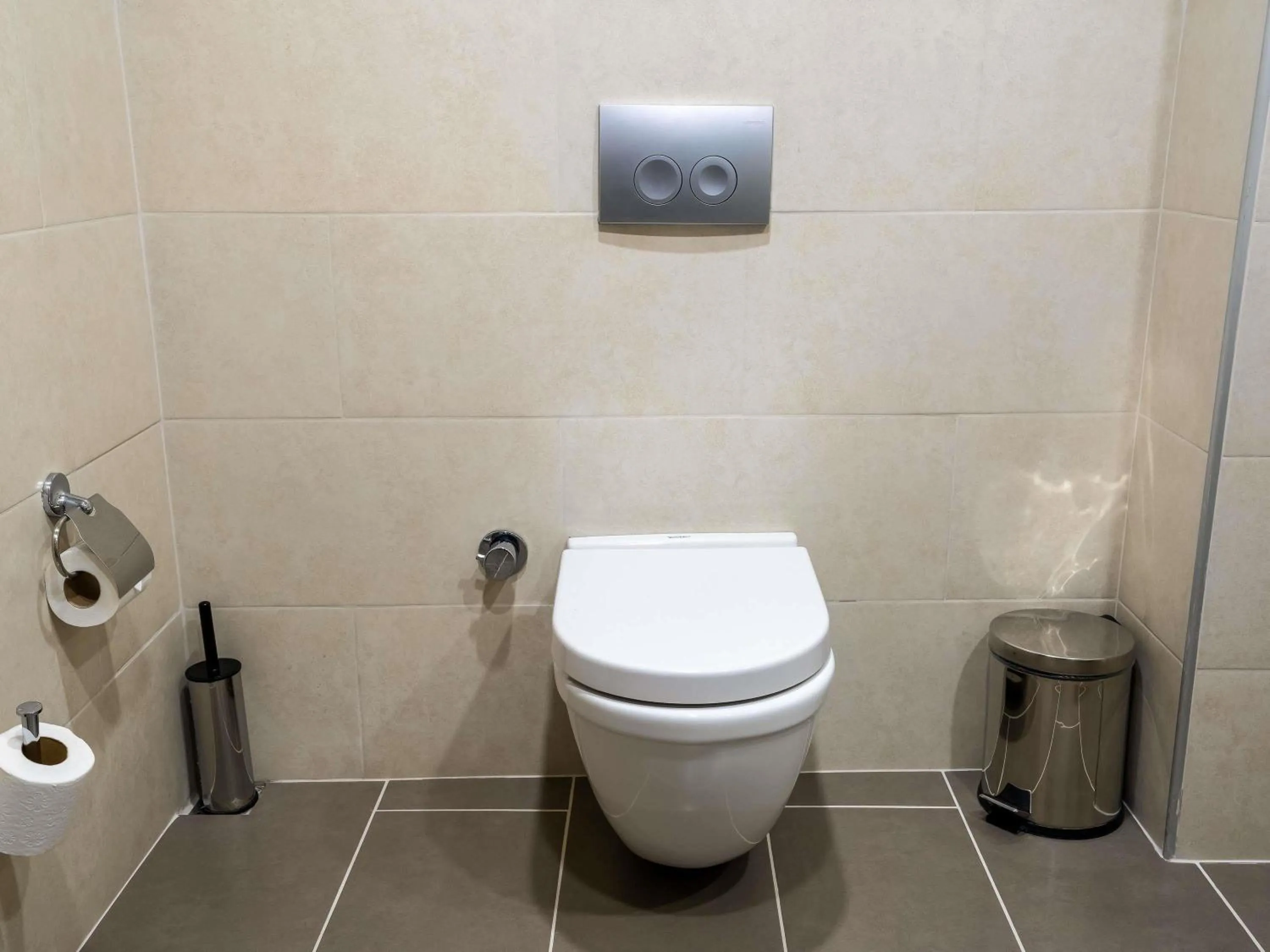 Bedroom in ibis Styles Istanbul Bomonti