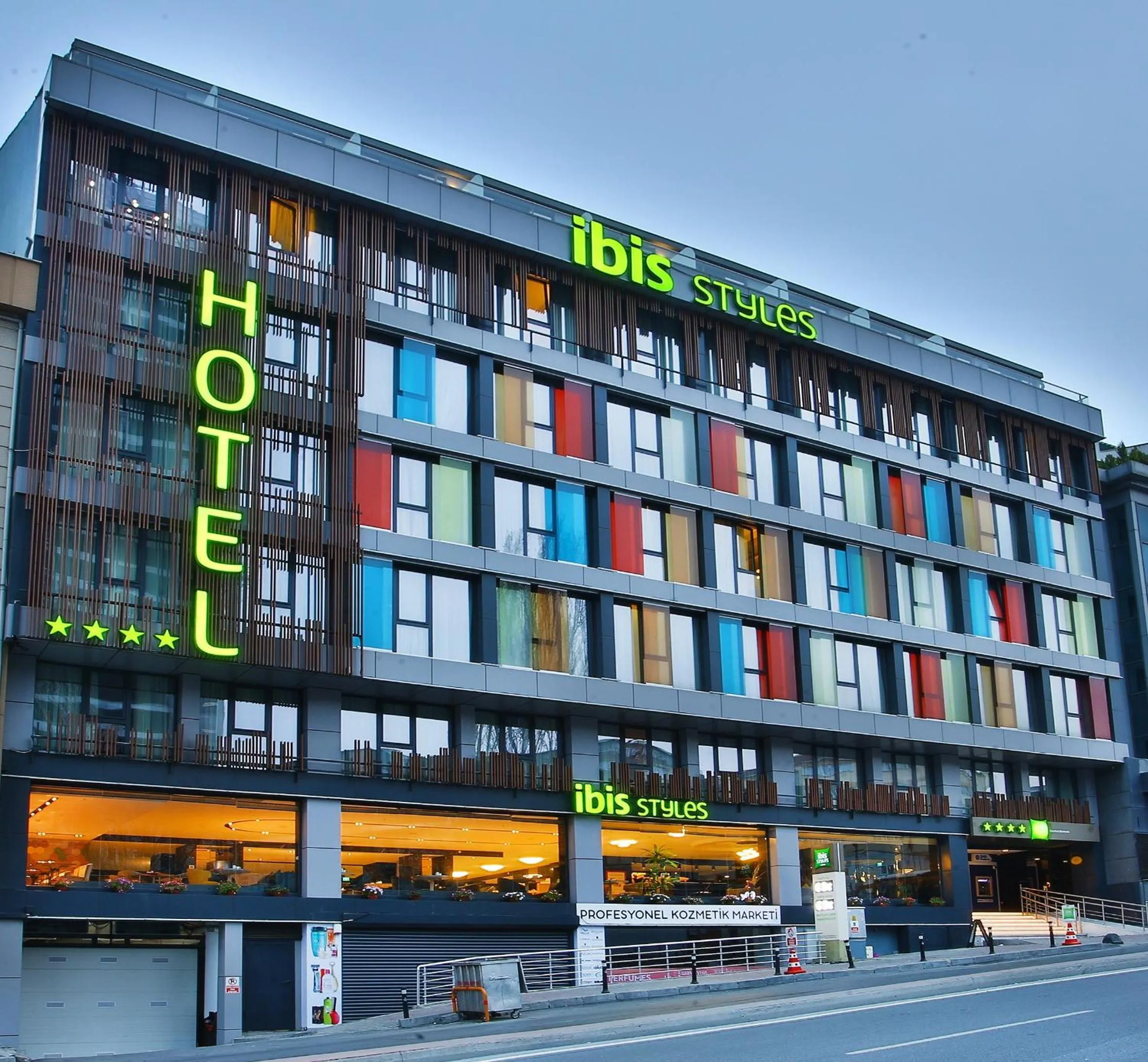 Facade/entrance in ibis Styles Istanbul Bomonti