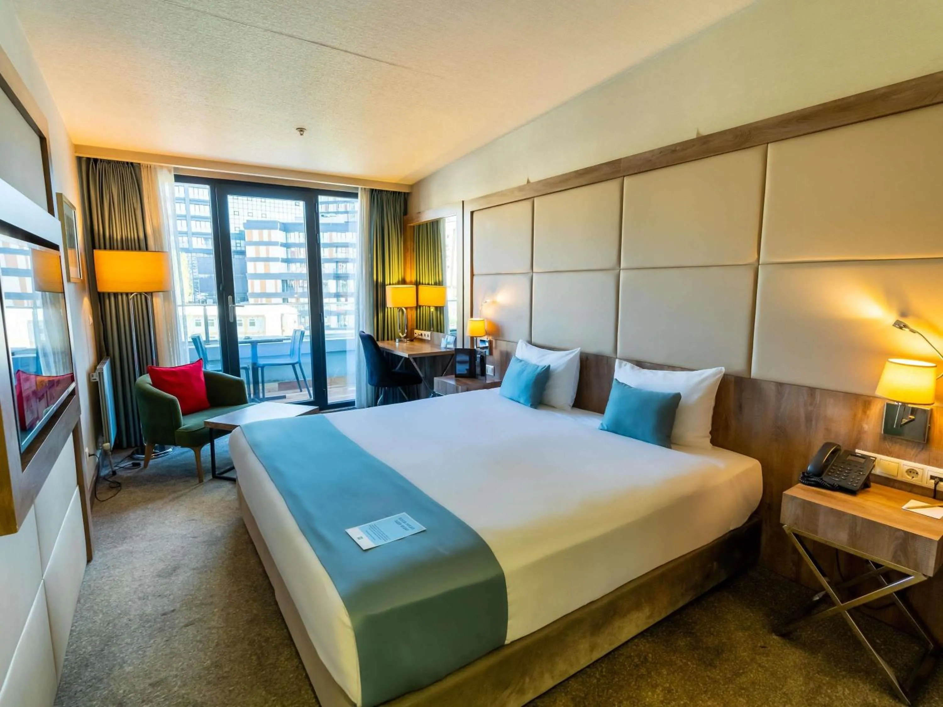 Bedroom, Bed in ibis Styles Istanbul Bomonti