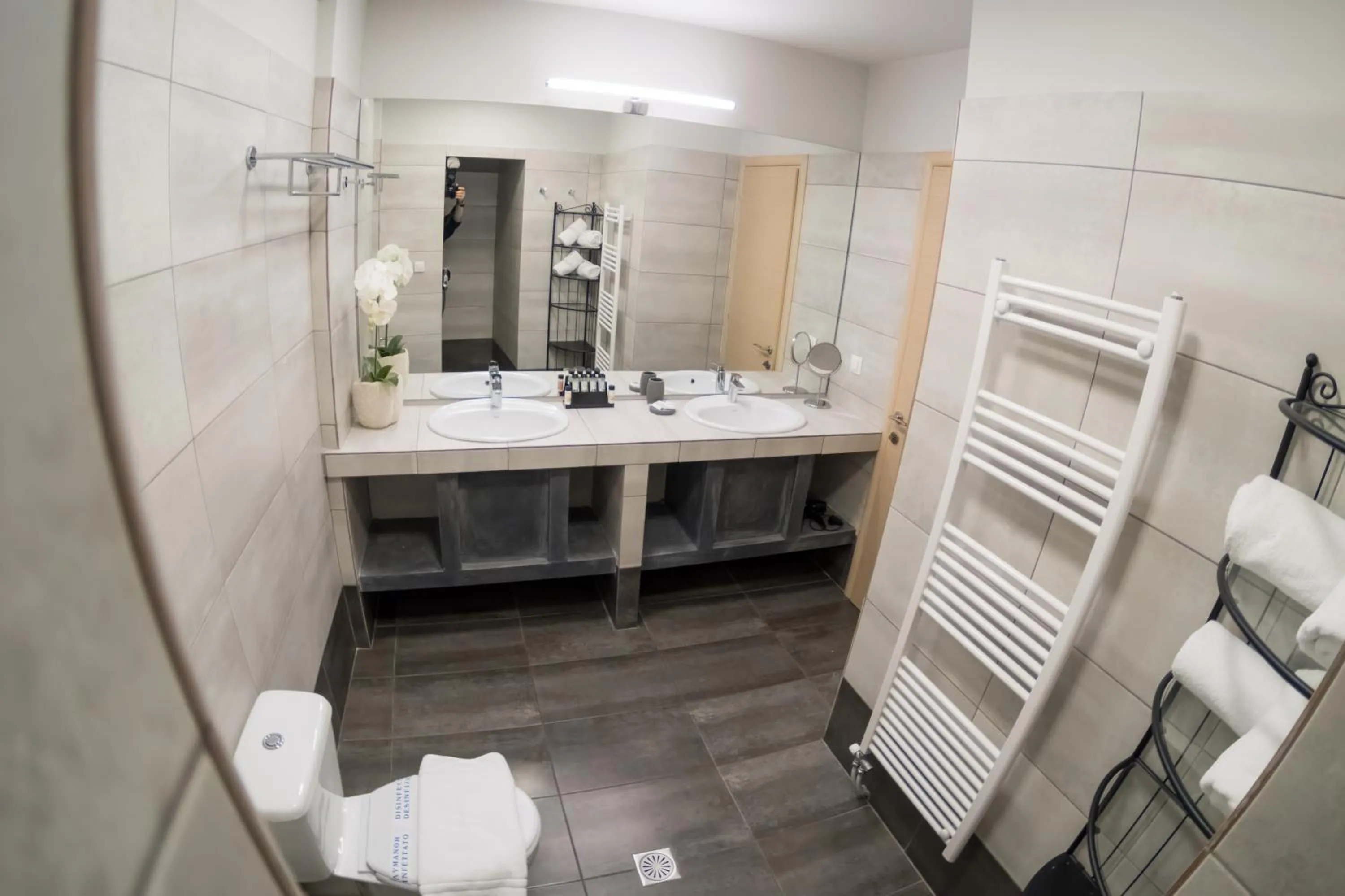 Bathroom in Connect Studios & Apartments