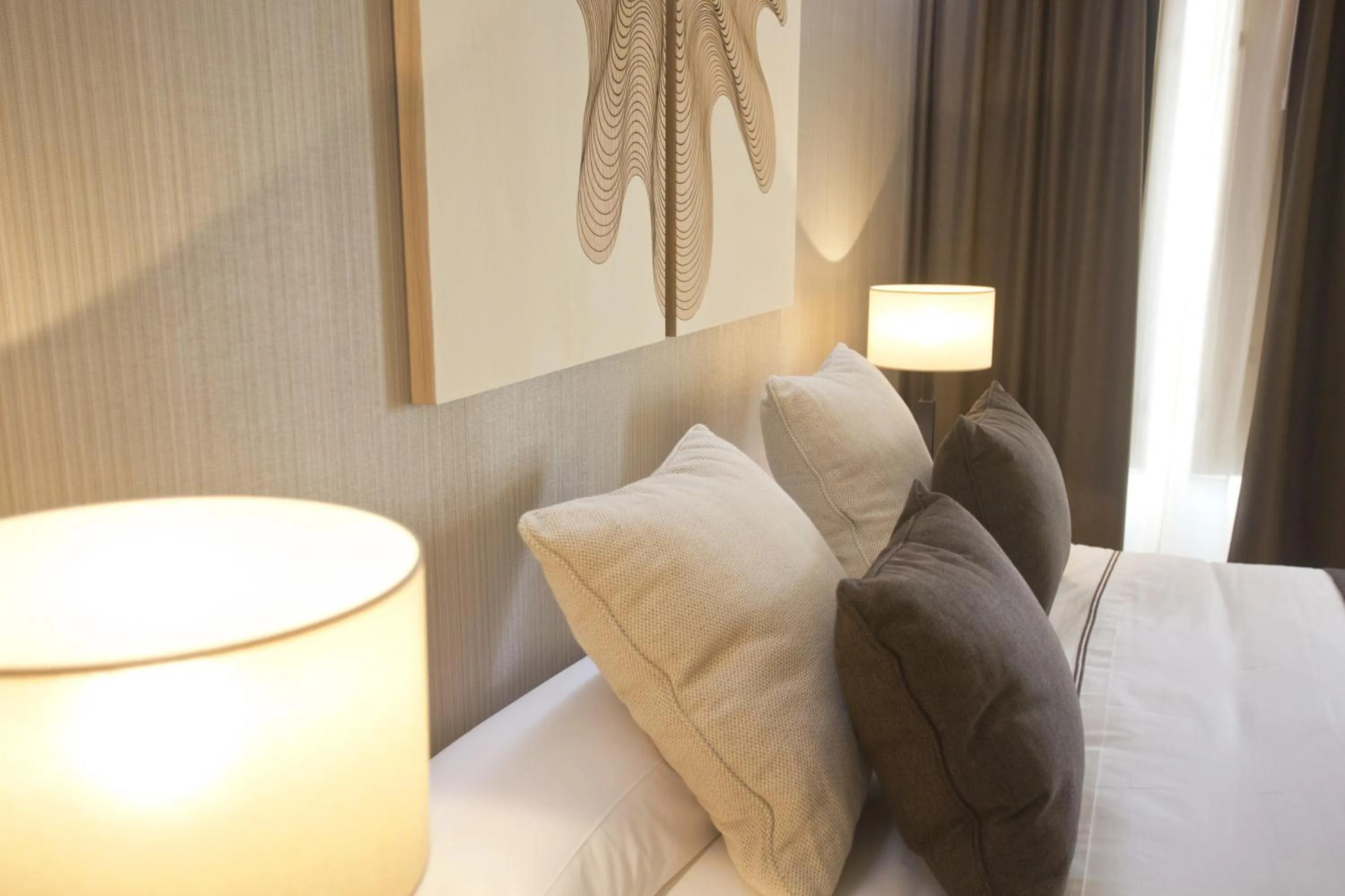 Photo of the whole room, Bed in Carris Cardenal Quevedo