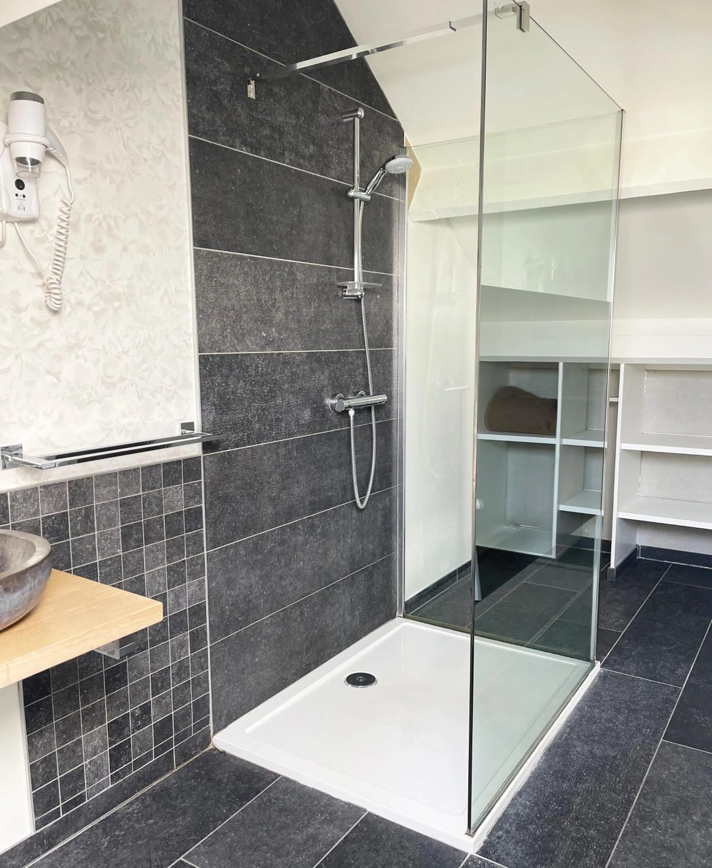 Bathroom in Hotel het Elsland