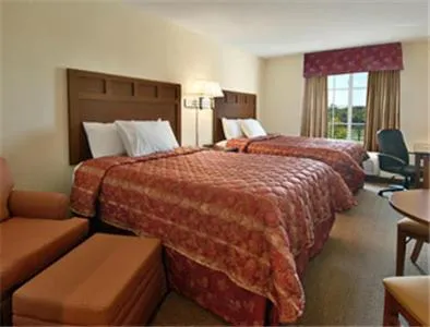 Bed in Super 8 by Wyndham Bowling Green North