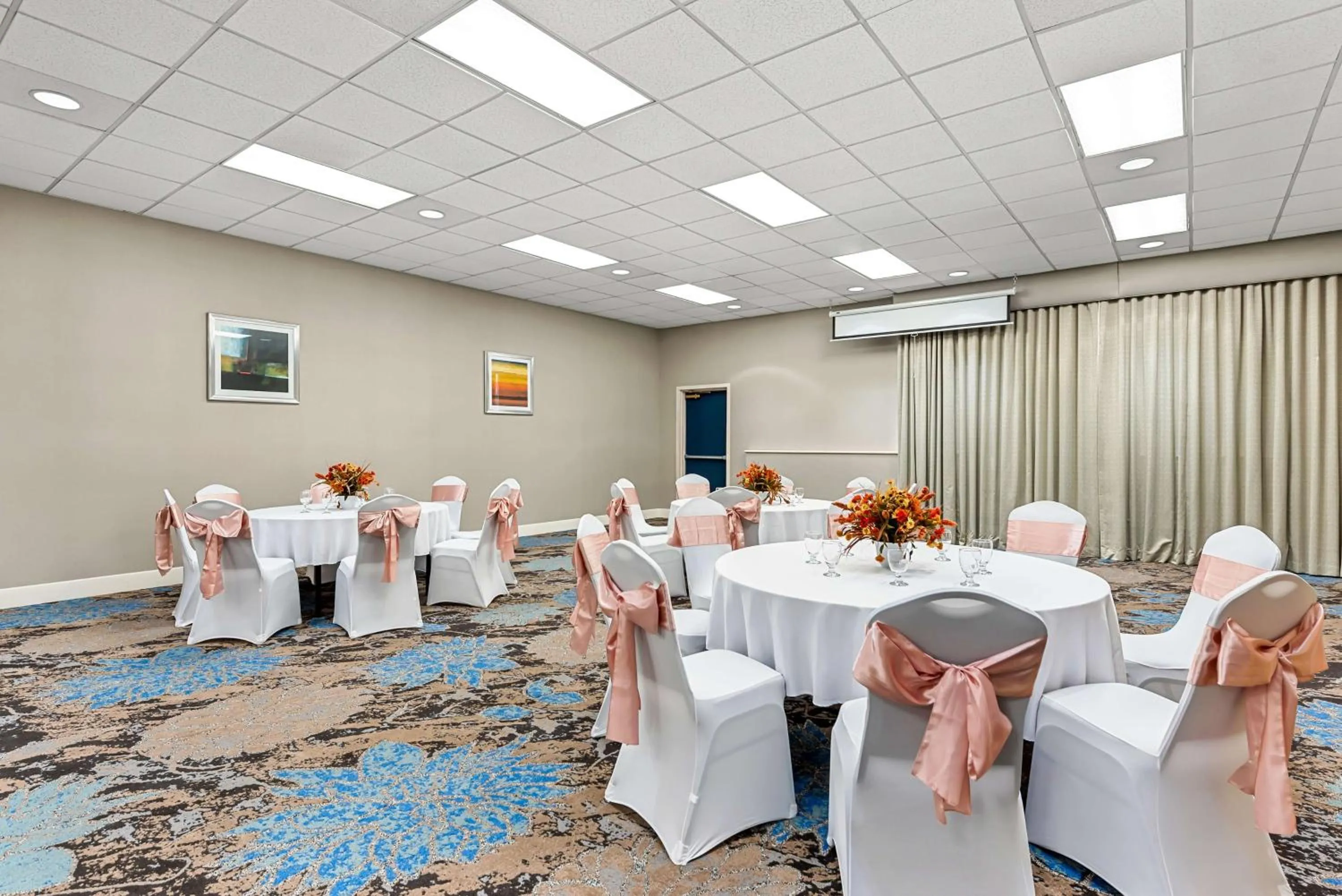 Meeting/conference room in Best Western Cascadia Inn