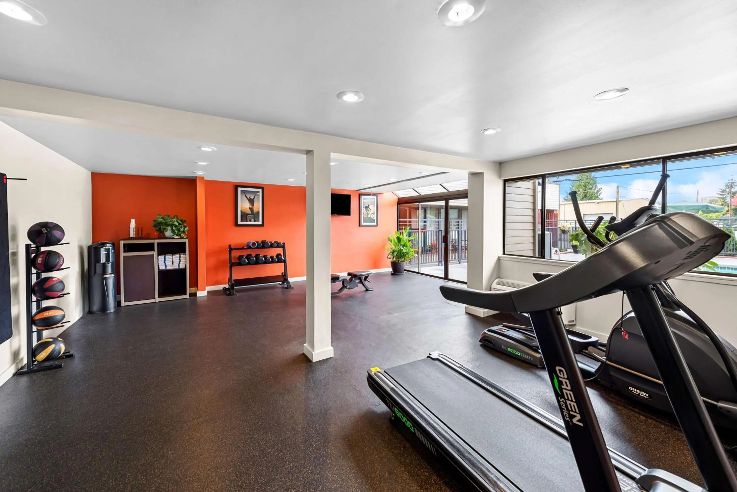 Fitness centre/facilities in Best Western Cascadia Inn