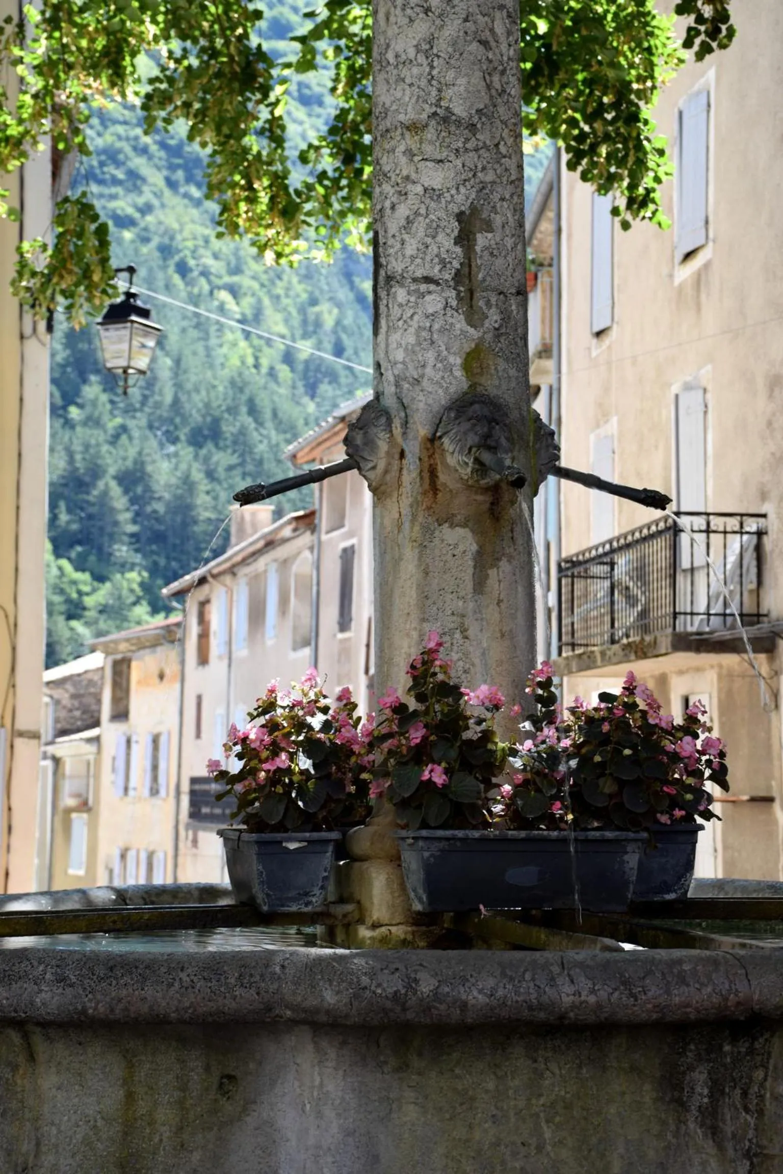 Nearby landmark in Le Sareymond