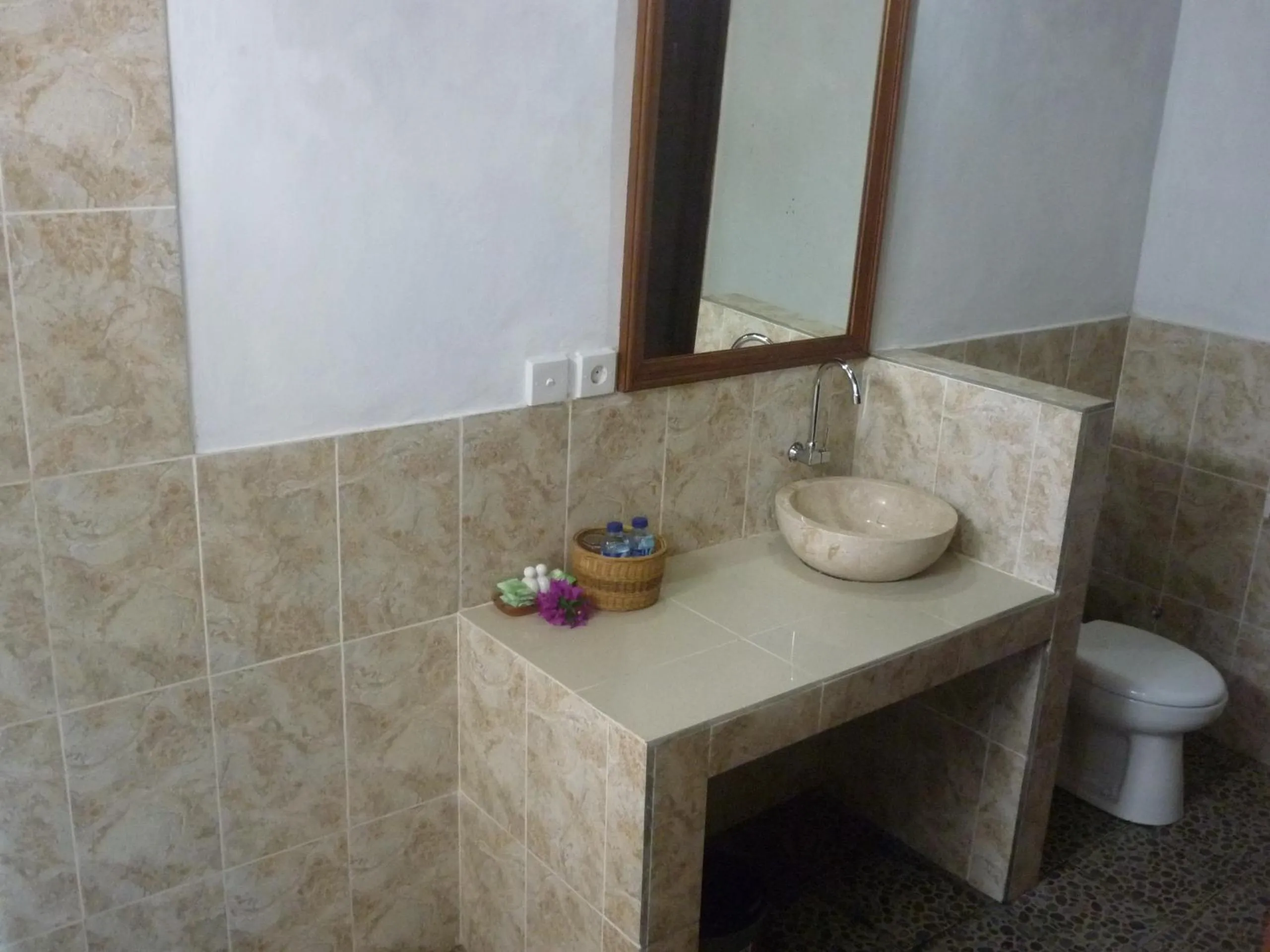 Bathroom in Song Lambung Beach Huts