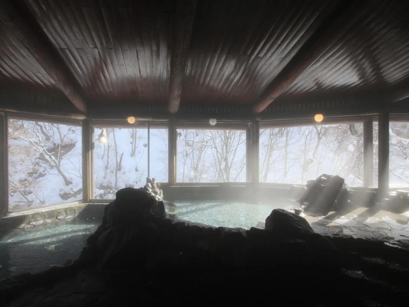 Hot Spring Bath in Hana to Hana