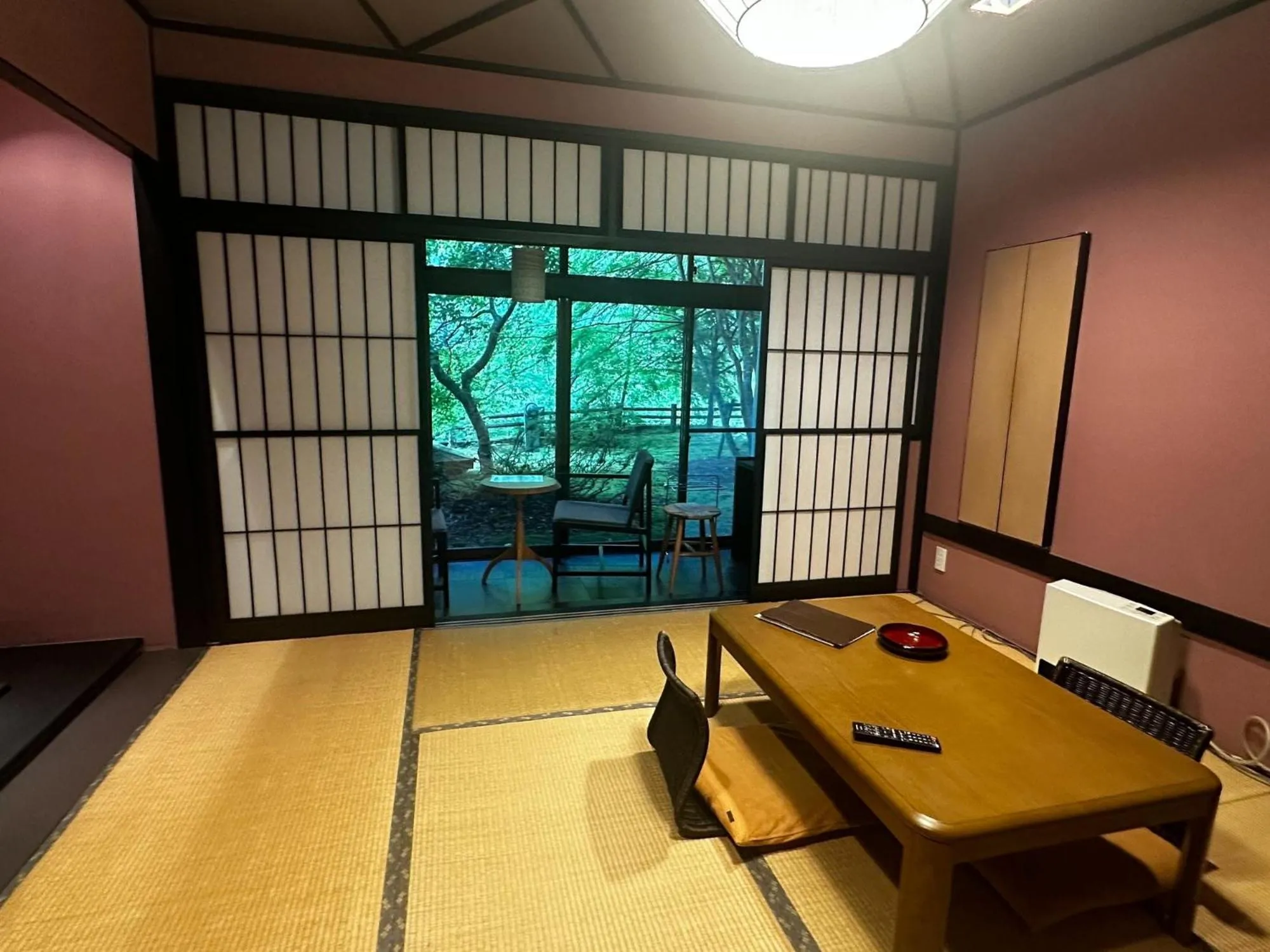 Photo of the whole room in Hana to Hana