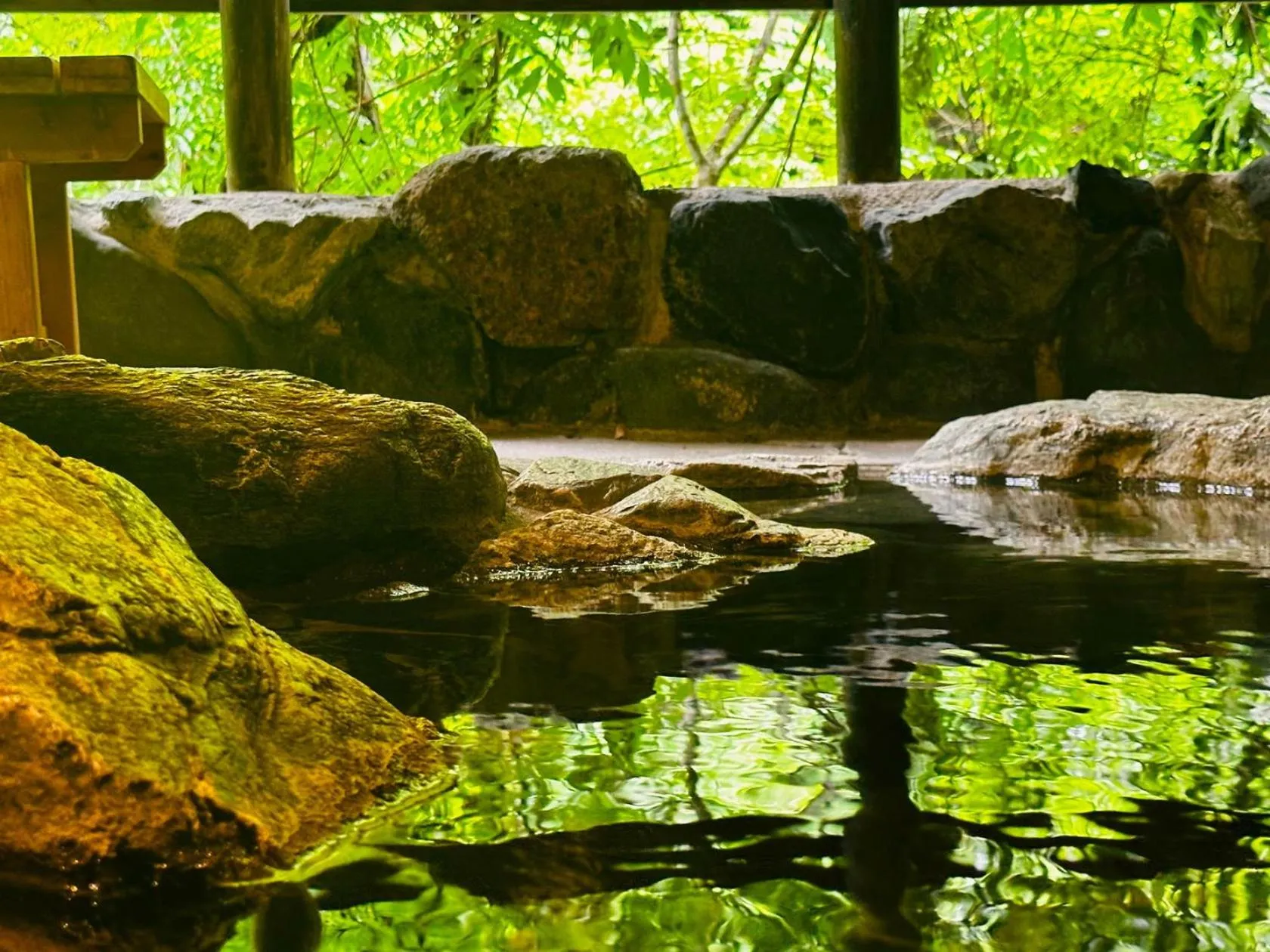 Hot Spring Bath in Hana to Hana