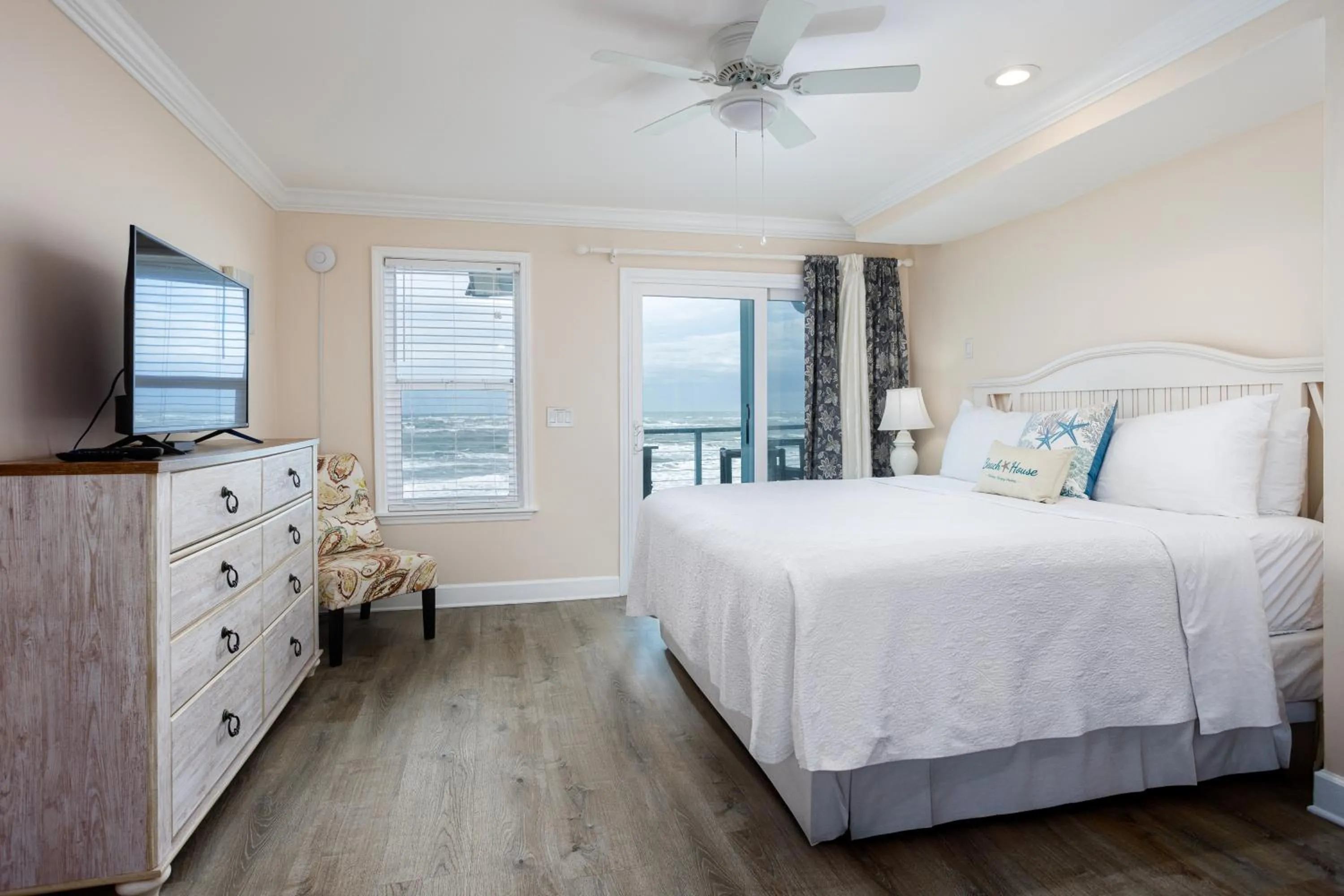 Bed in The Saint Augustine Beach House