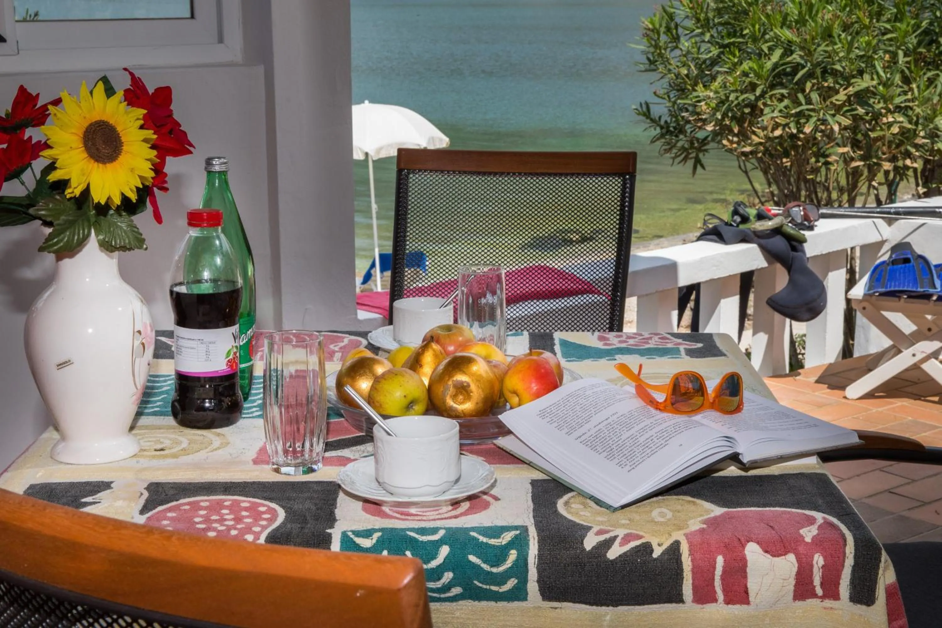 Dining area in Seaside Studio