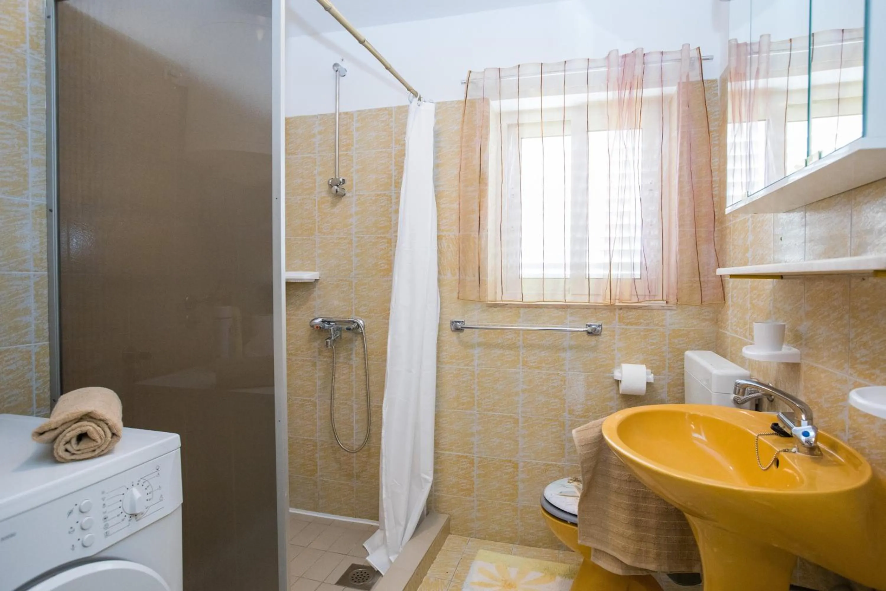 Bathroom in Seaside Studio