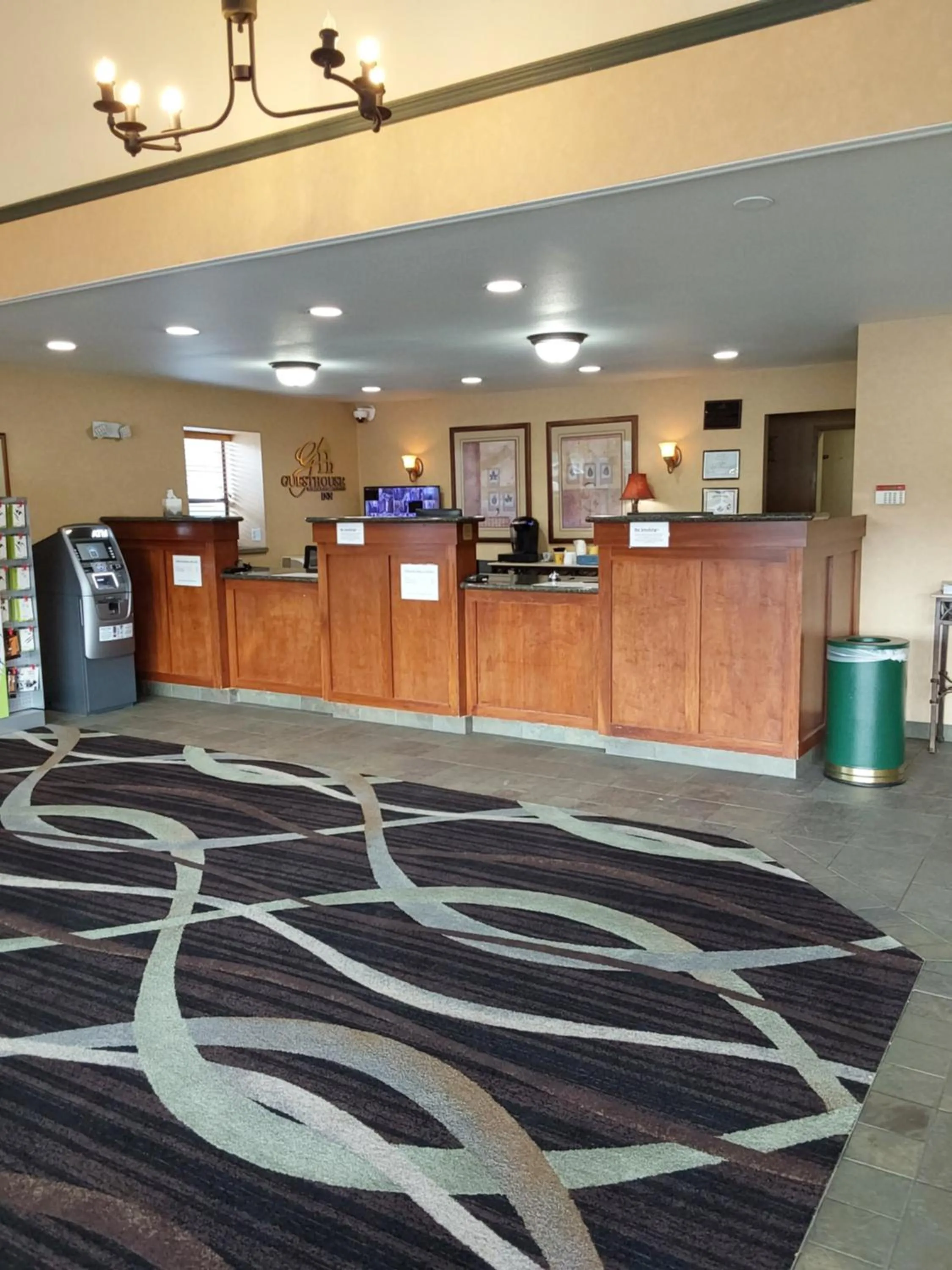 Lavissh inn and Suites