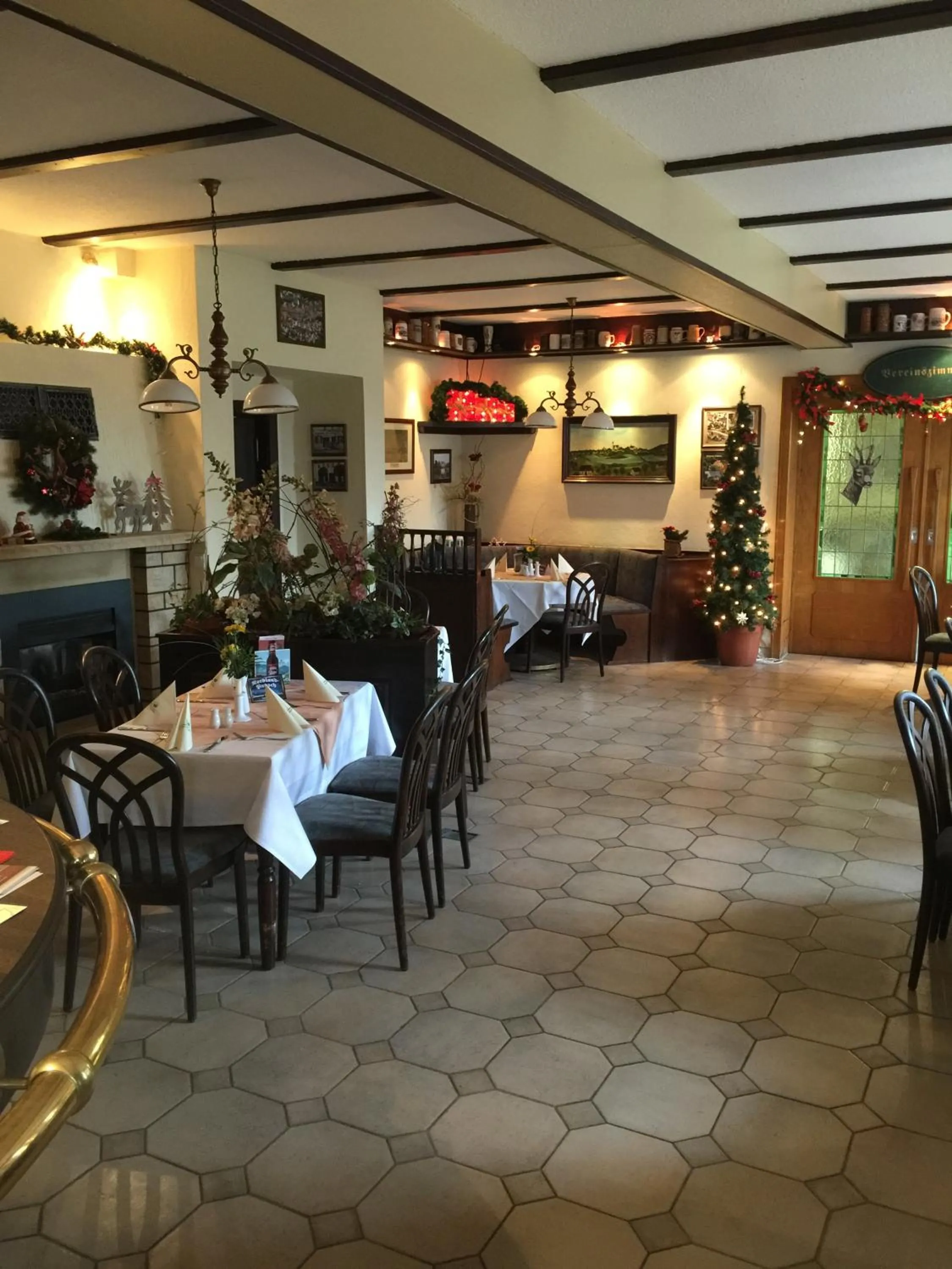 Restaurant/places to eat in Döbelts Hotel Schützenhaus Jessen