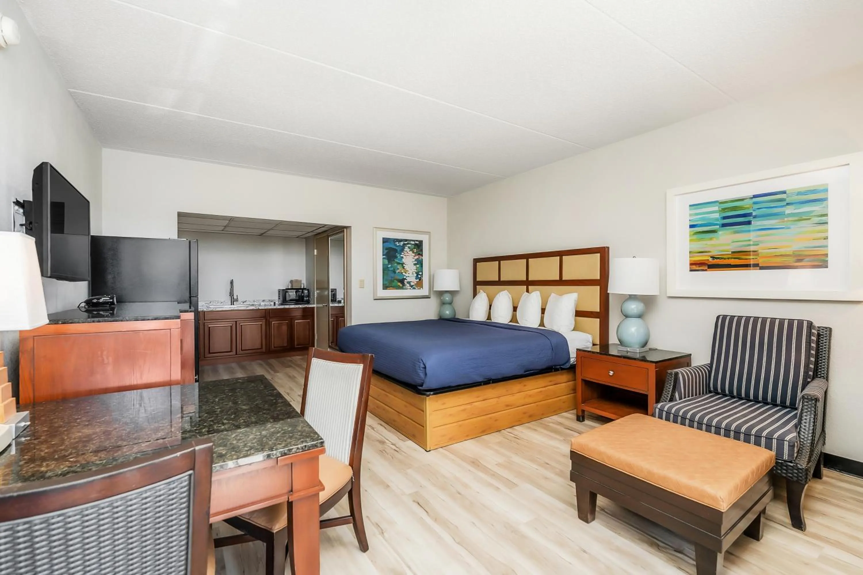 Bed in Extended Stay Suites Cookeville - Tennessee Tech