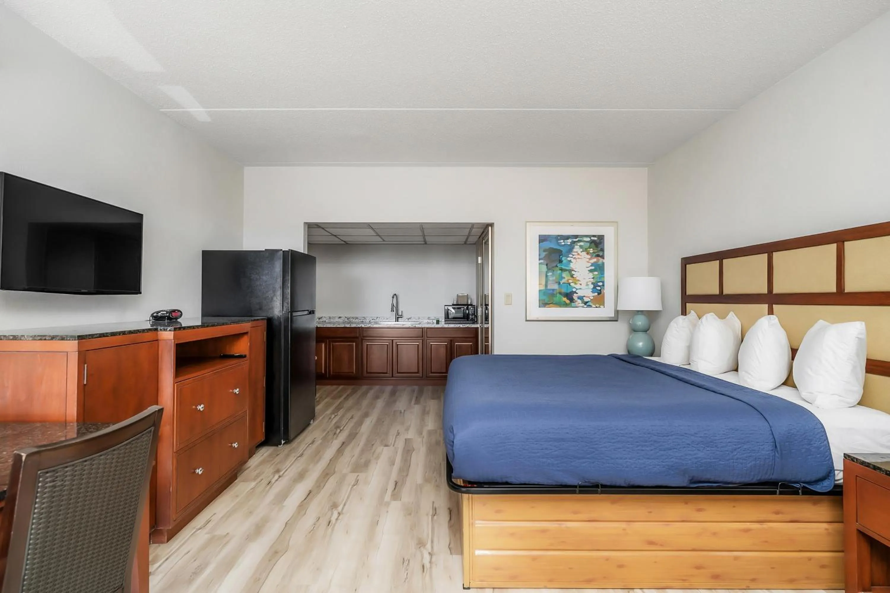 Bed in Extended Stay Suites Cookeville - Tennessee Tech