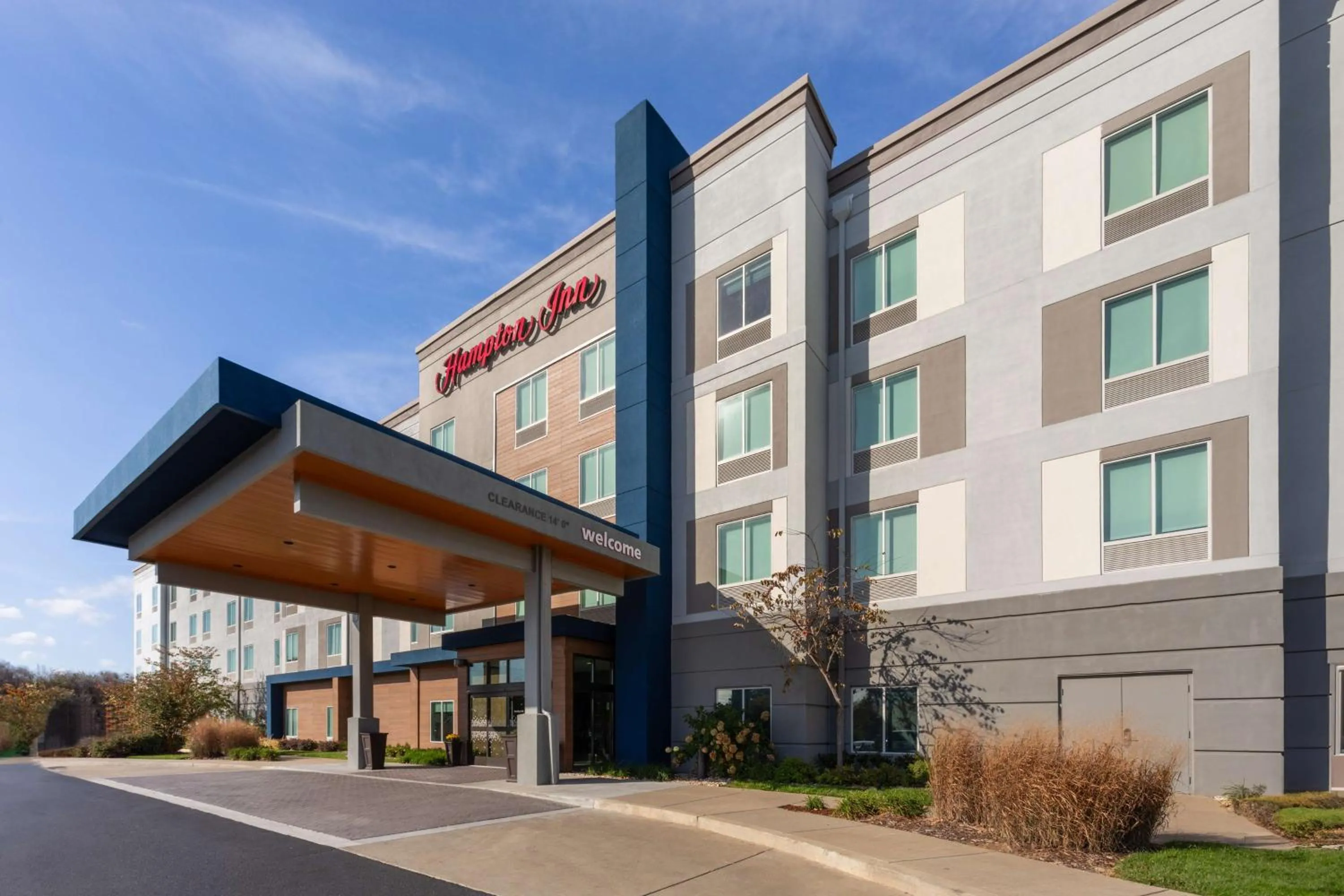Property building in Hampton Inn by Hilton Nashville Airport Century Place