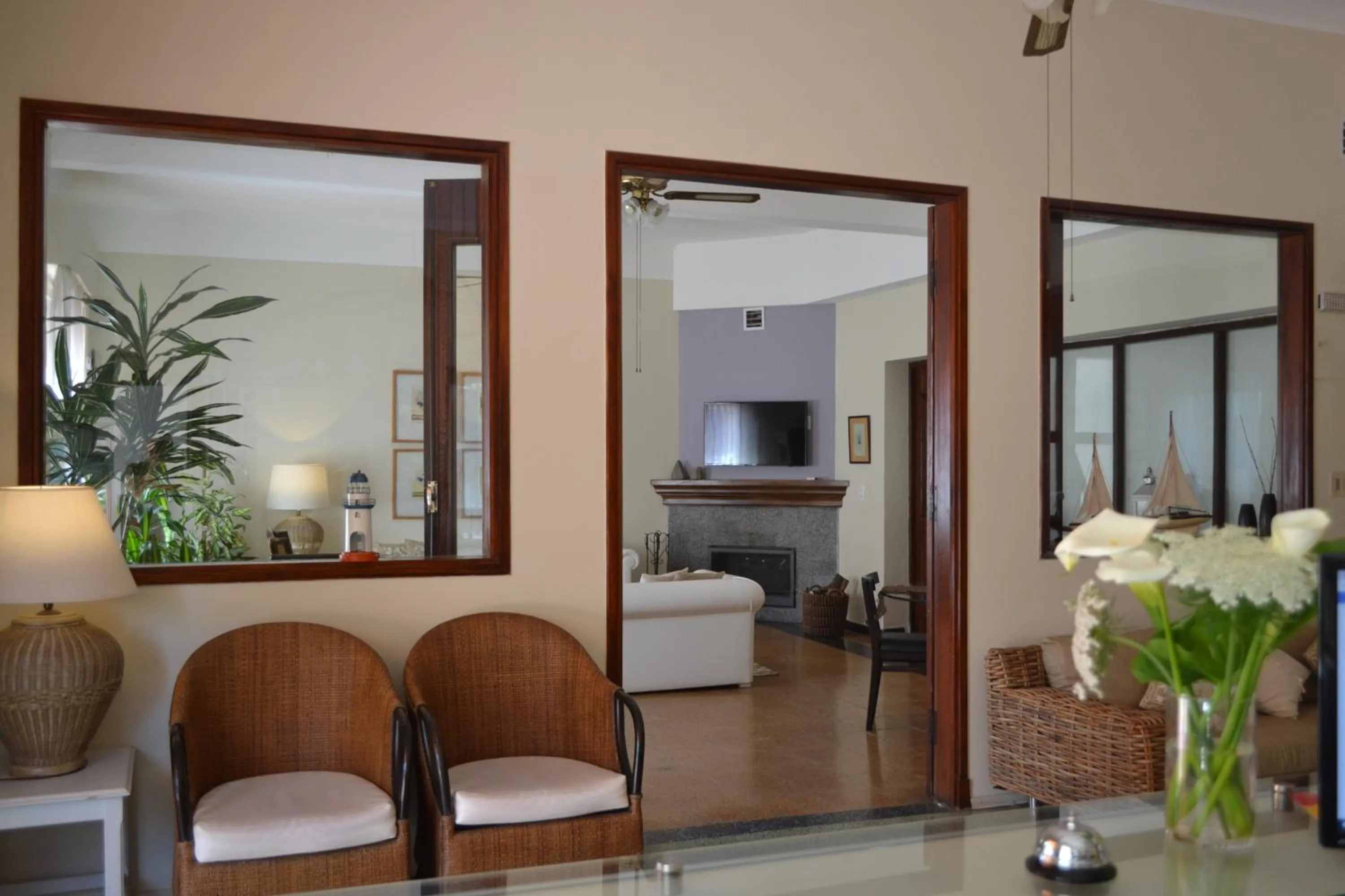 Communal lounge/ TV room in Hotel Tamariz