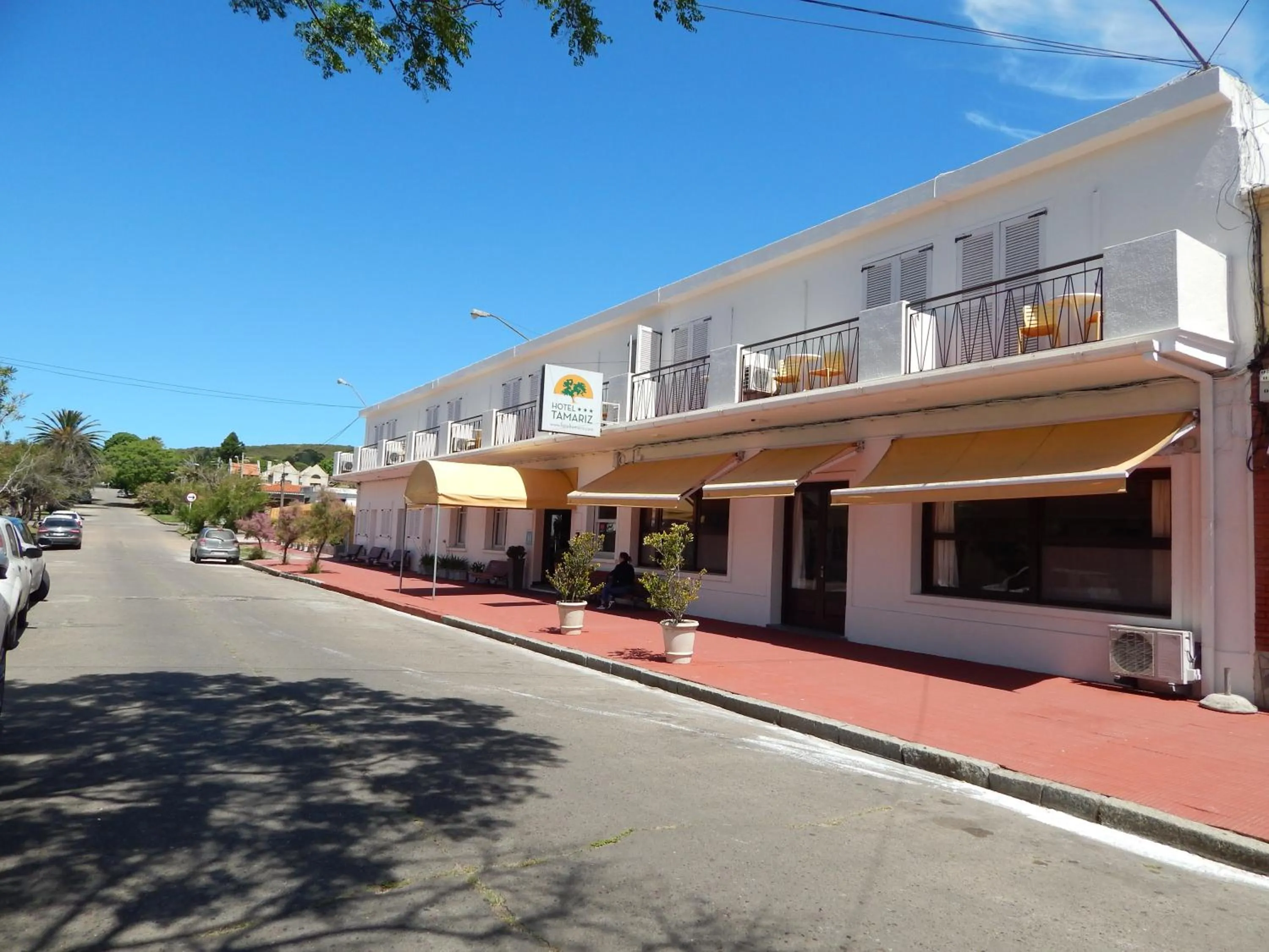 Facade/entrance in Hotel Tamariz