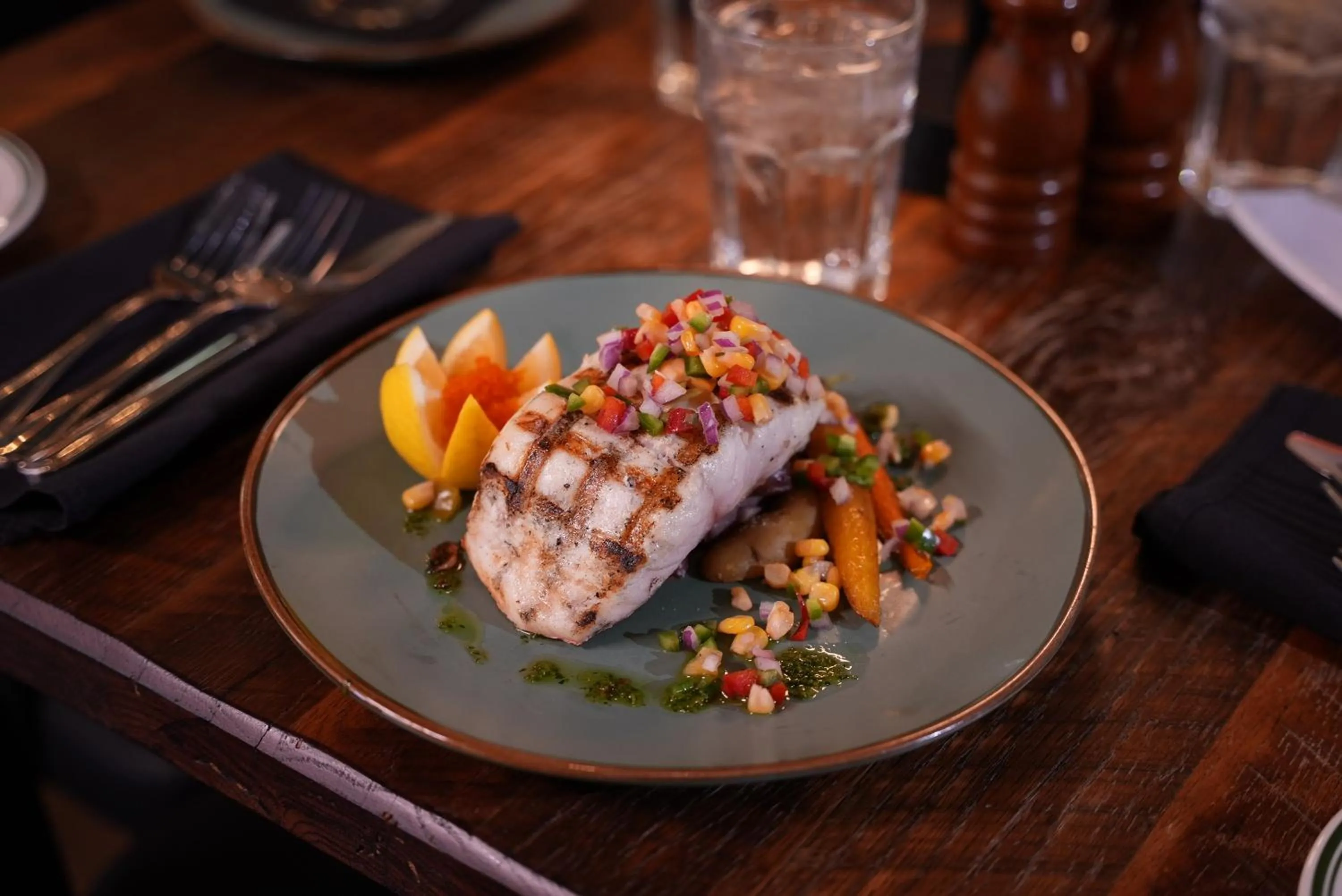 Restaurant/places to eat in Flying Saddle Resort and Steak House