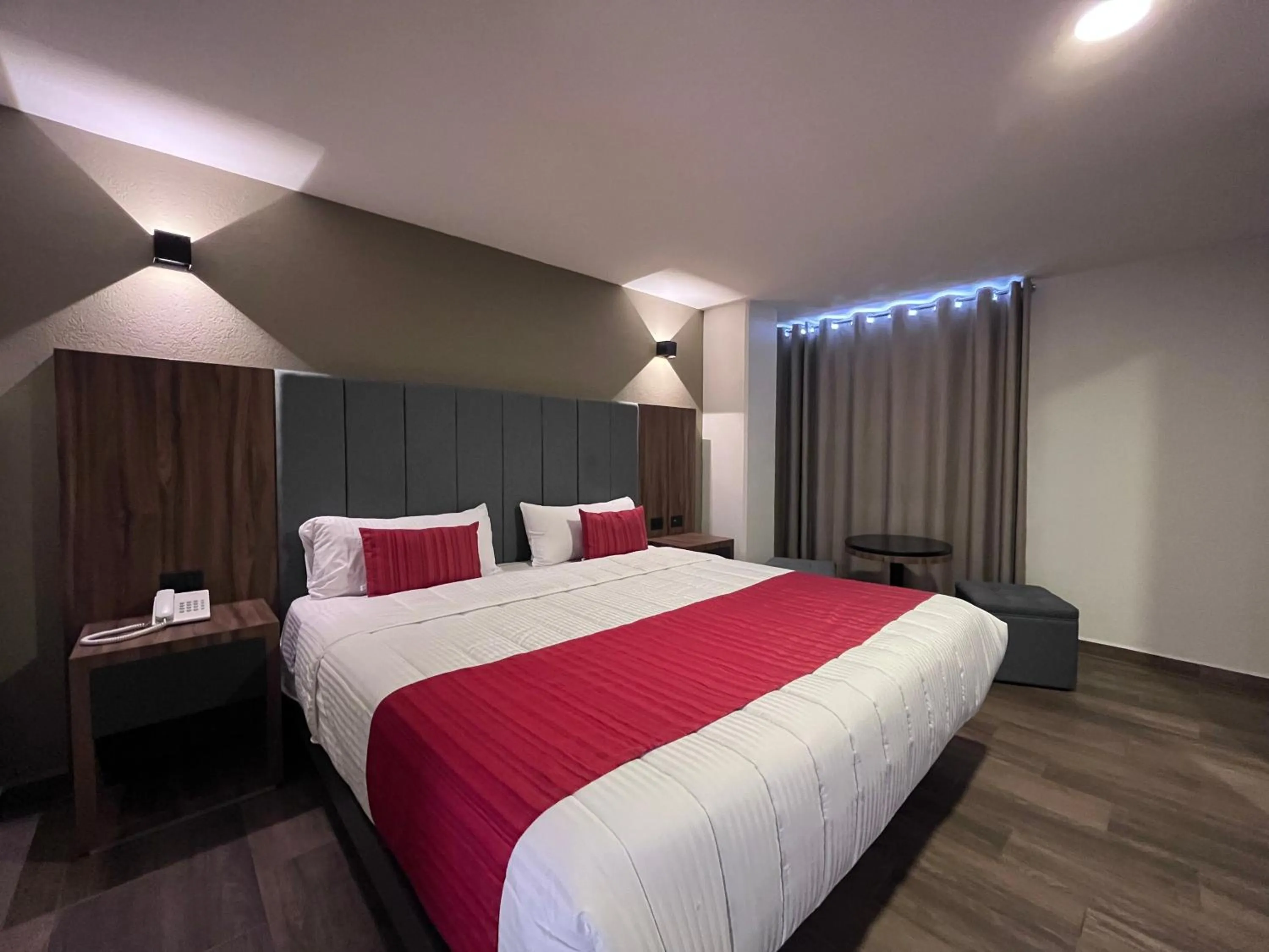 Bed in Hotel Granada